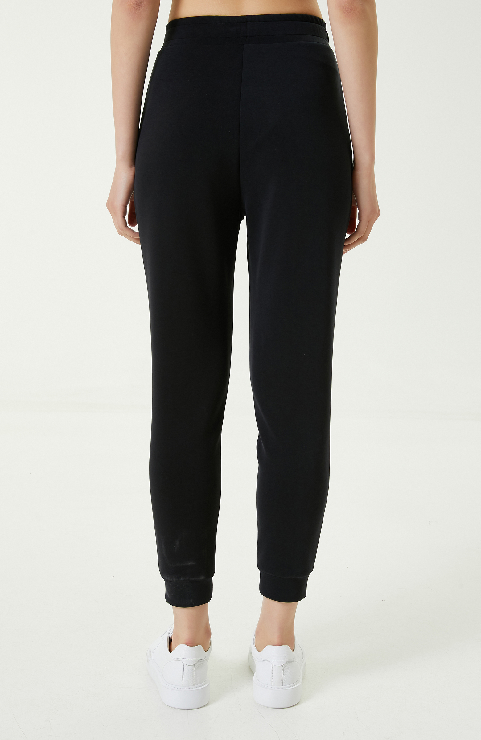 Lastik Paça Siyah Eşofman