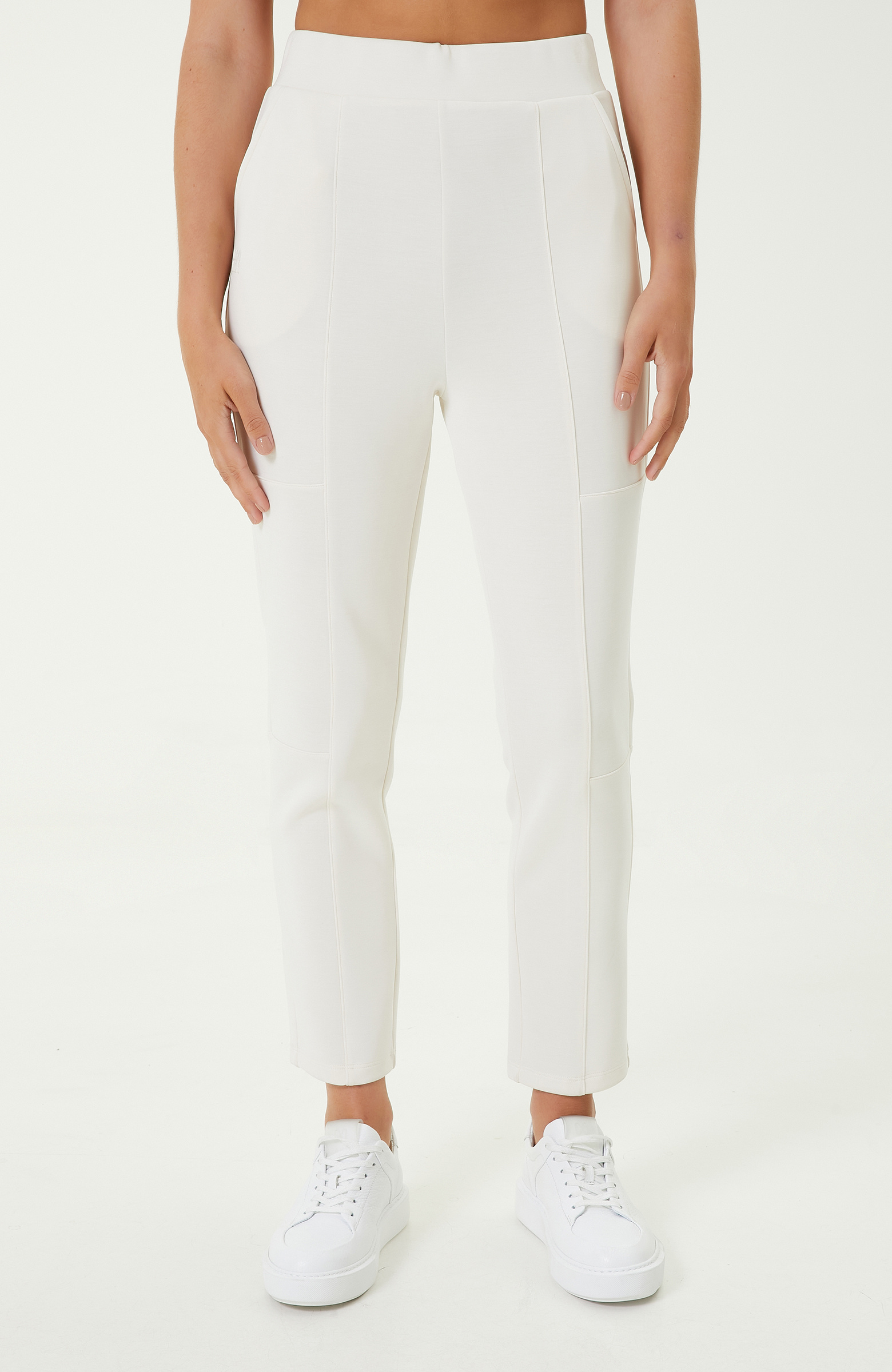 Dikiş Detaylı Ekru Lastik Paça Eşofman