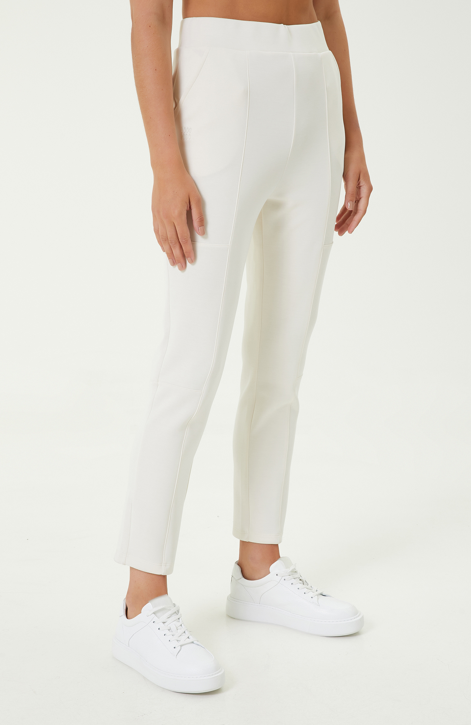 Dikiş Detaylı Ekru Lastik Paça Eşofman