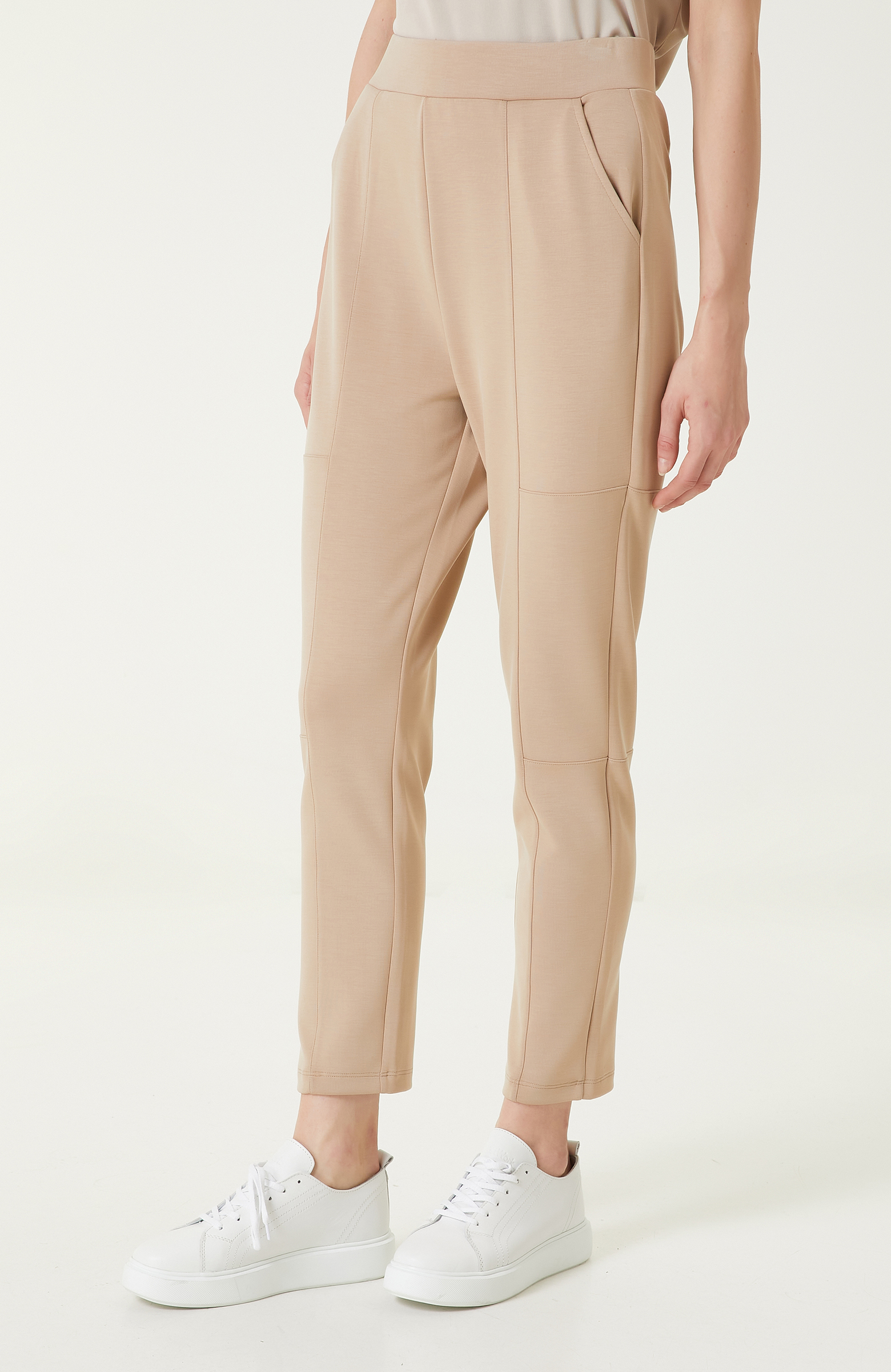 Bej Dikiş Detaylı Eşofman