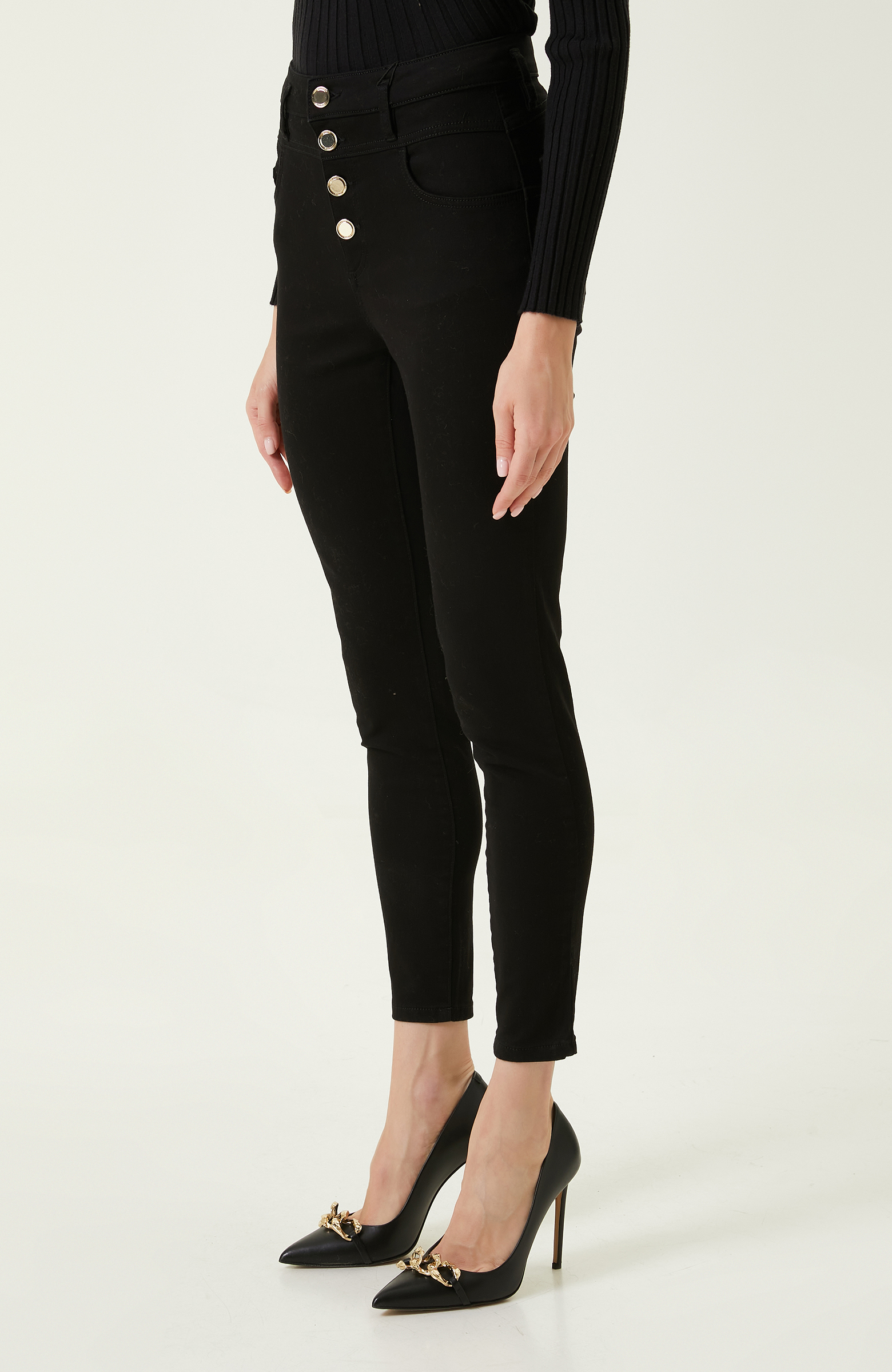 Düğme Detaylı Siyah Denim Pantolon