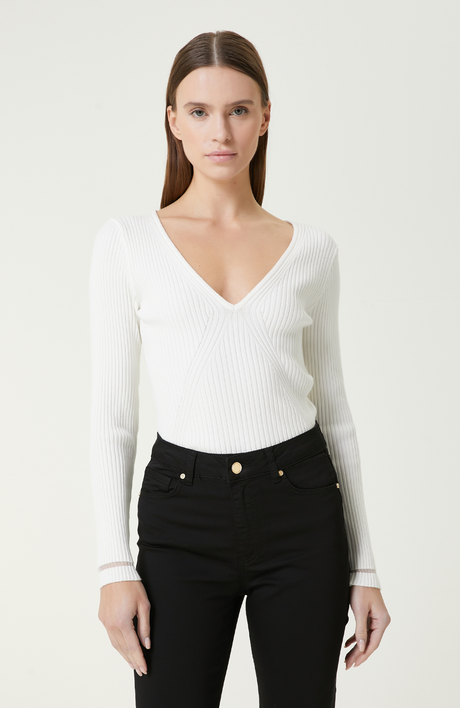 Ekru V Yaka Triko Kazak