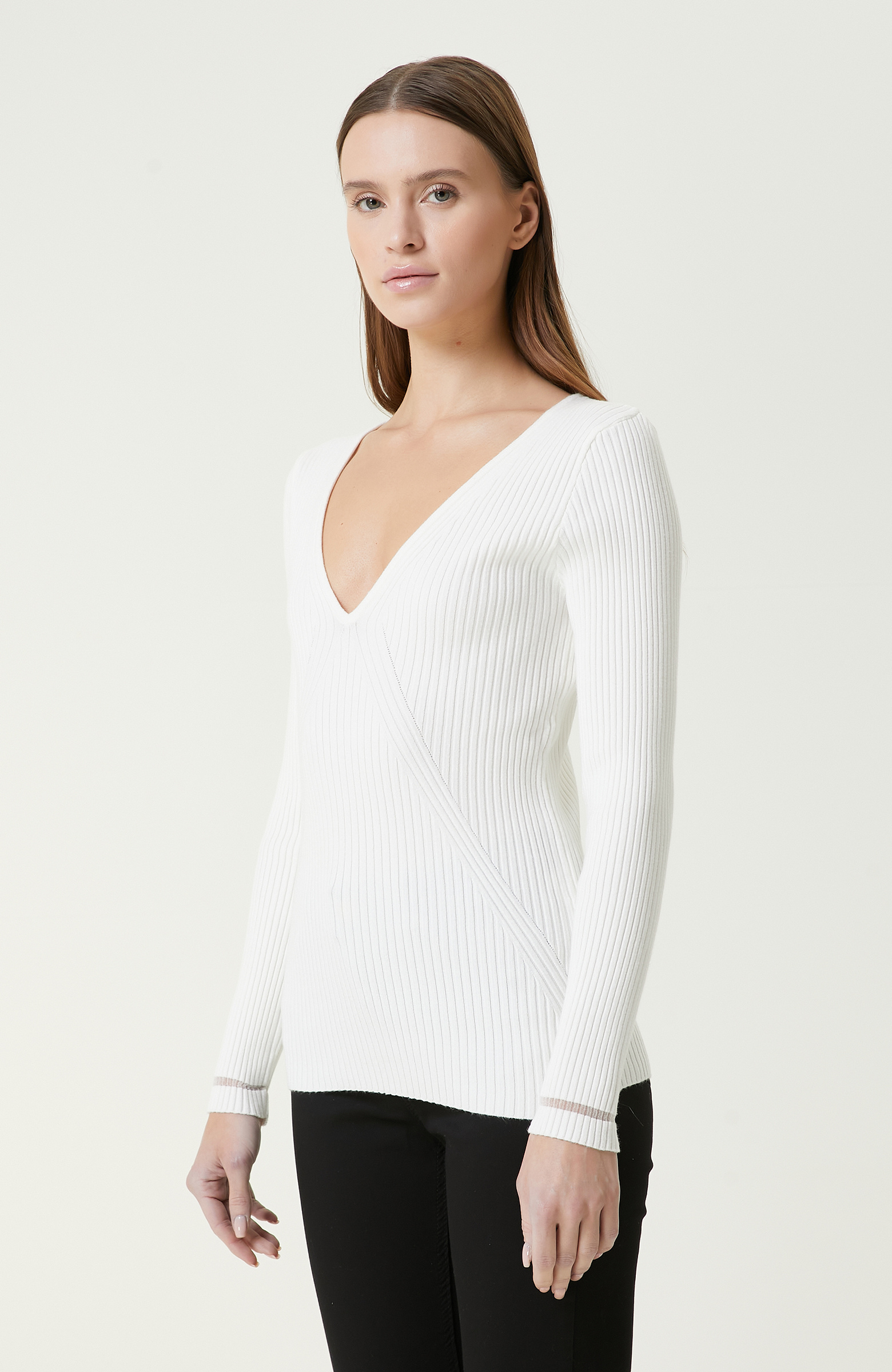 Ekru V Yaka Triko Kazak