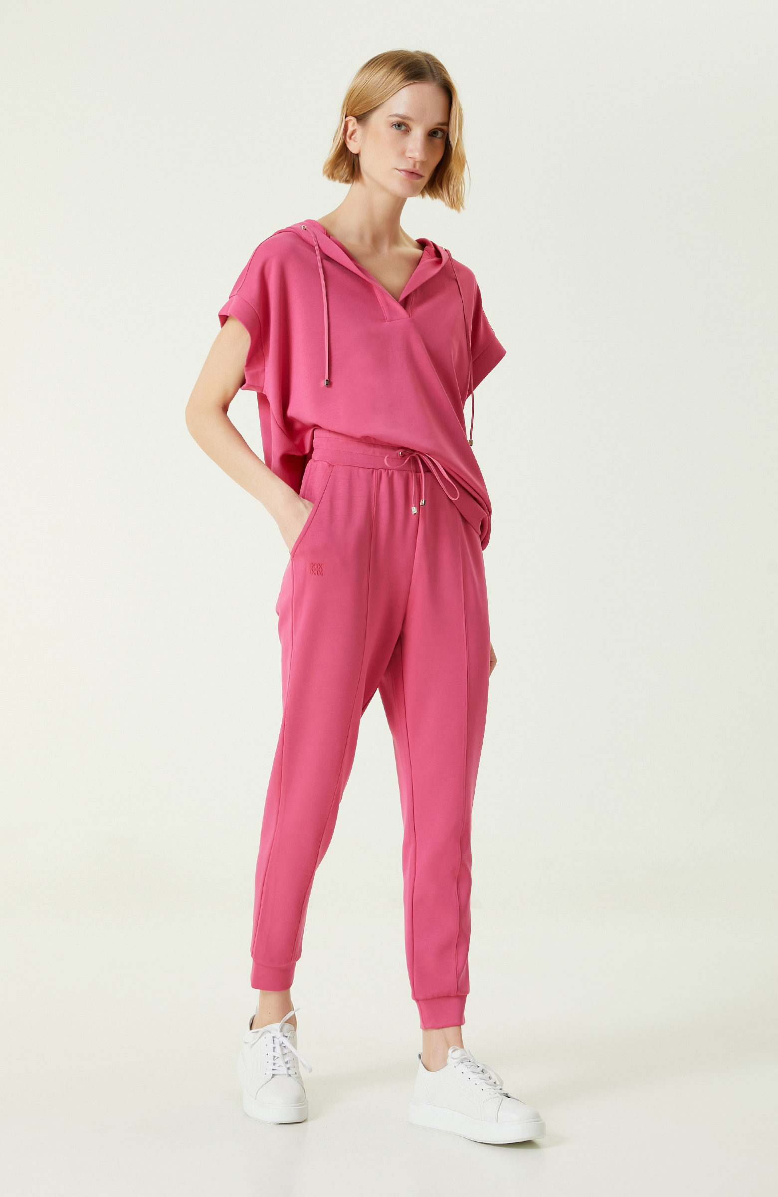 Neon Pembe Kapüşonlu Sweatshirt 