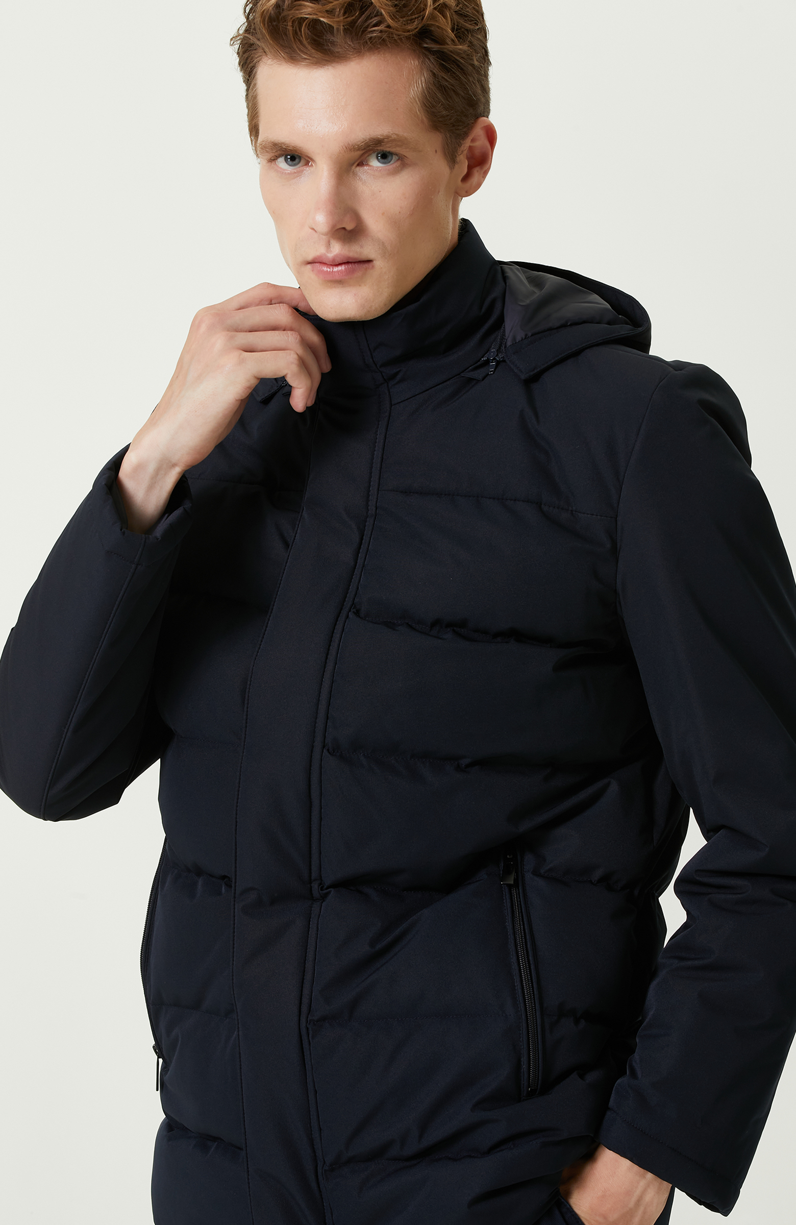 Lacivert Kapitoneli Kaban