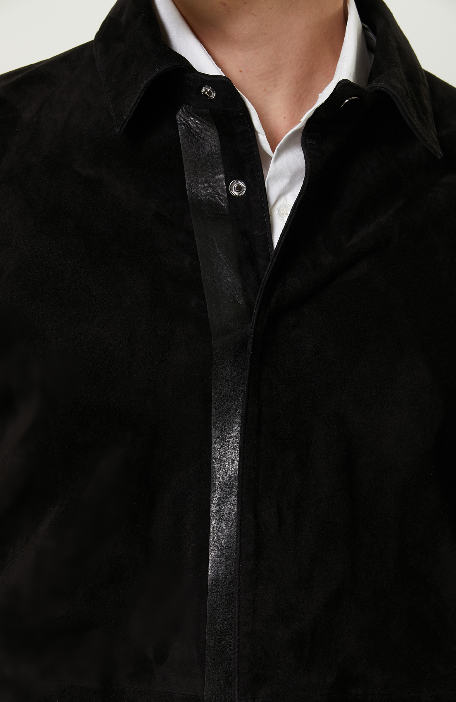 Siyah Süet Deri Gömlek