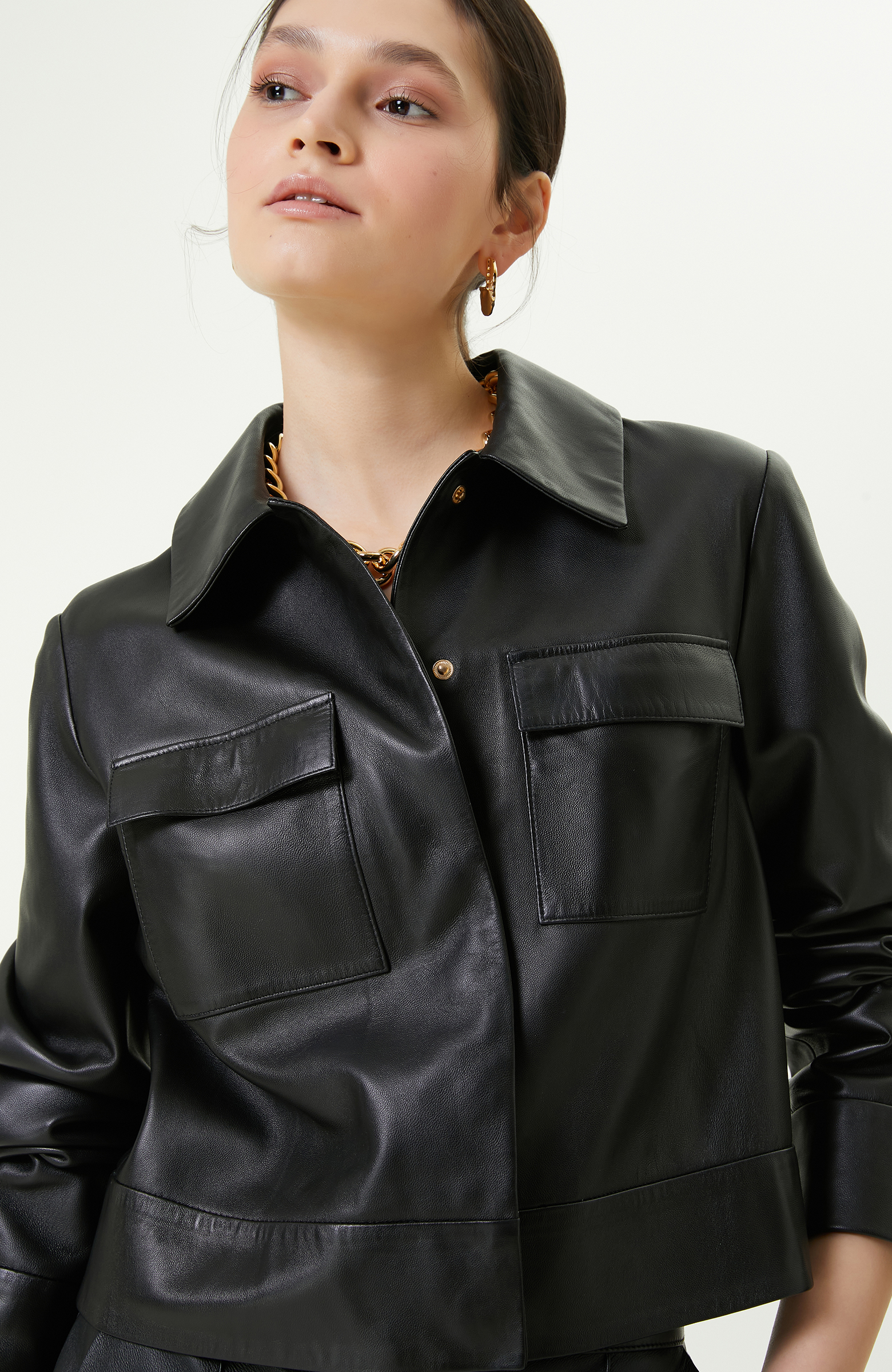 Gömlek Yaka Siyah Deri Mont