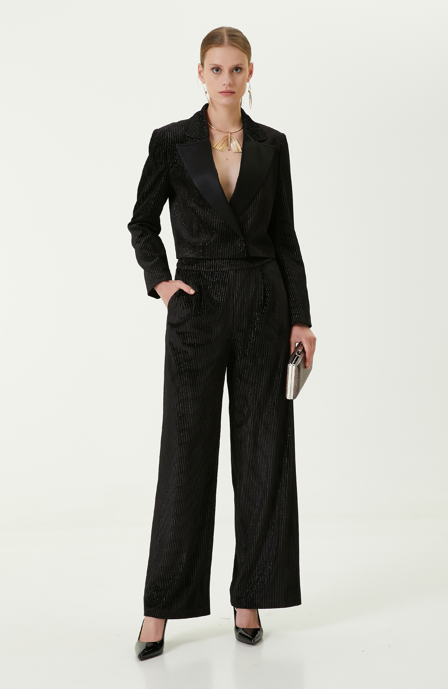 Kadife Siyah Crop Blazer Ceket