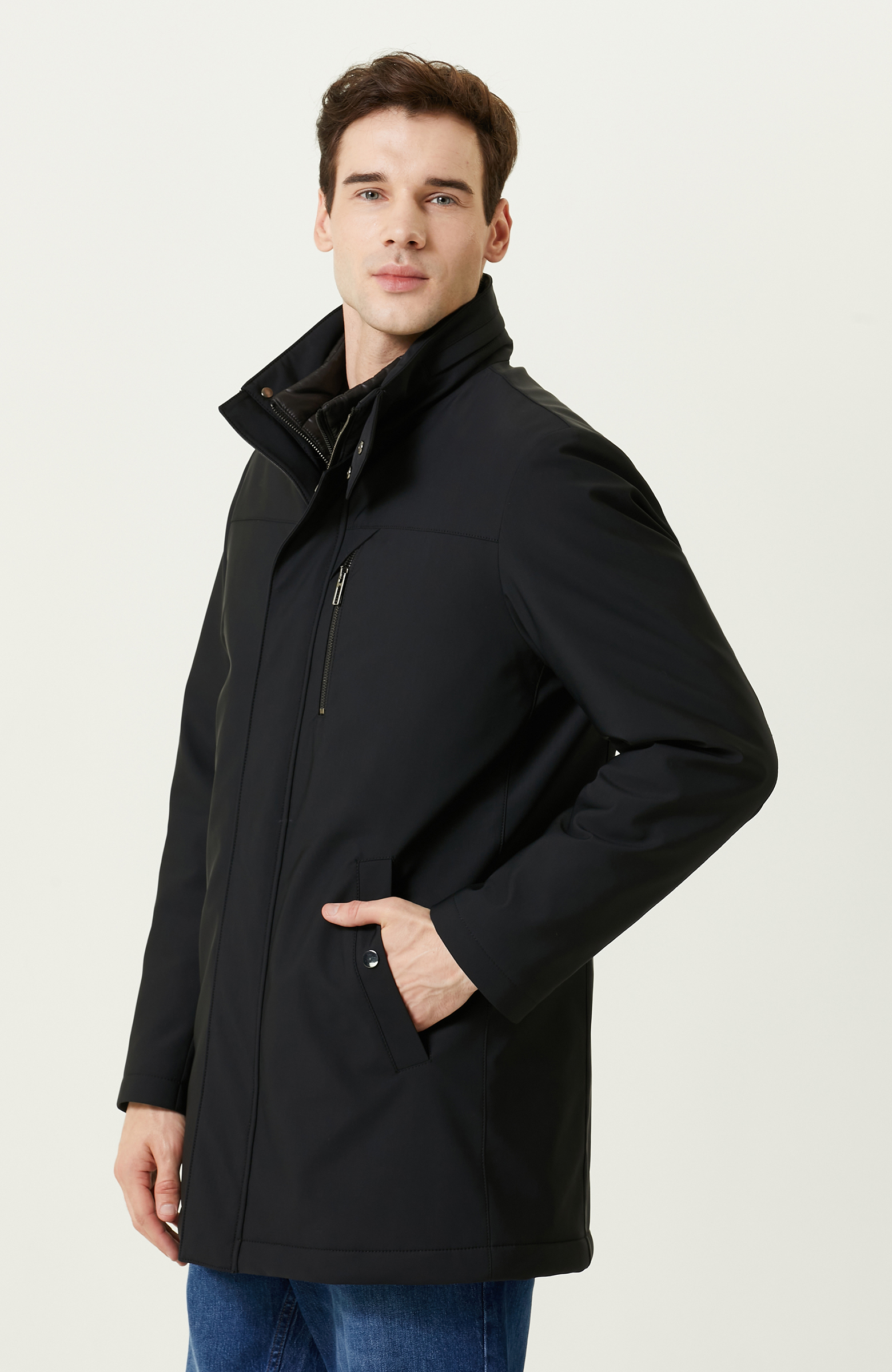 Yan Cepli Dik Yaka Siyah Kaban