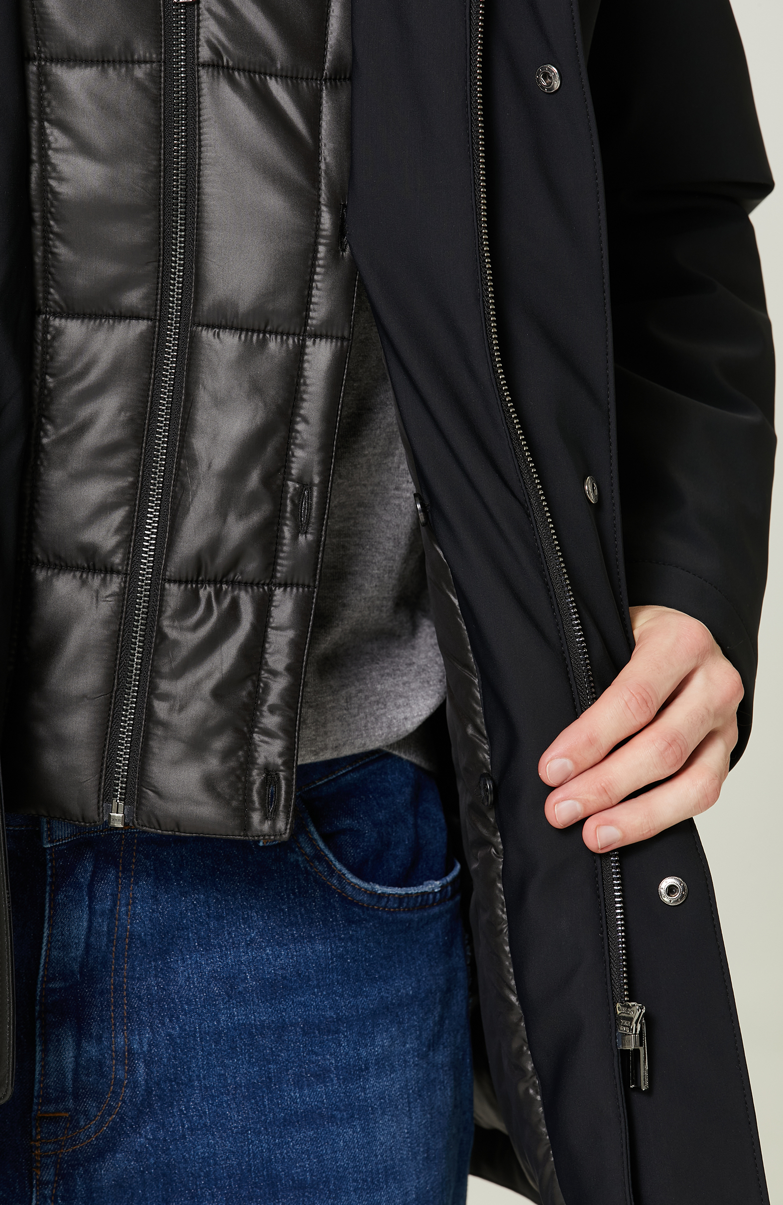 Yan Cepli Dik Yaka Siyah Kaban