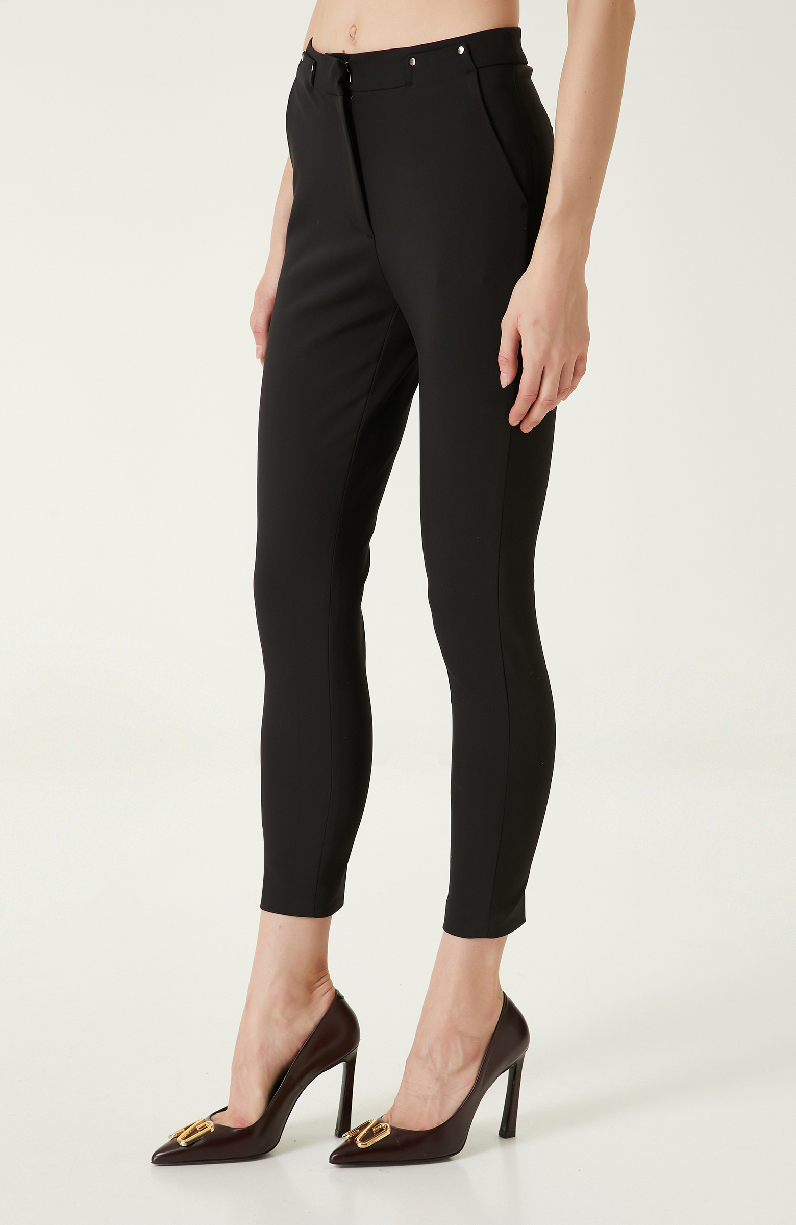 Siyah Düz Kesim Pantolon