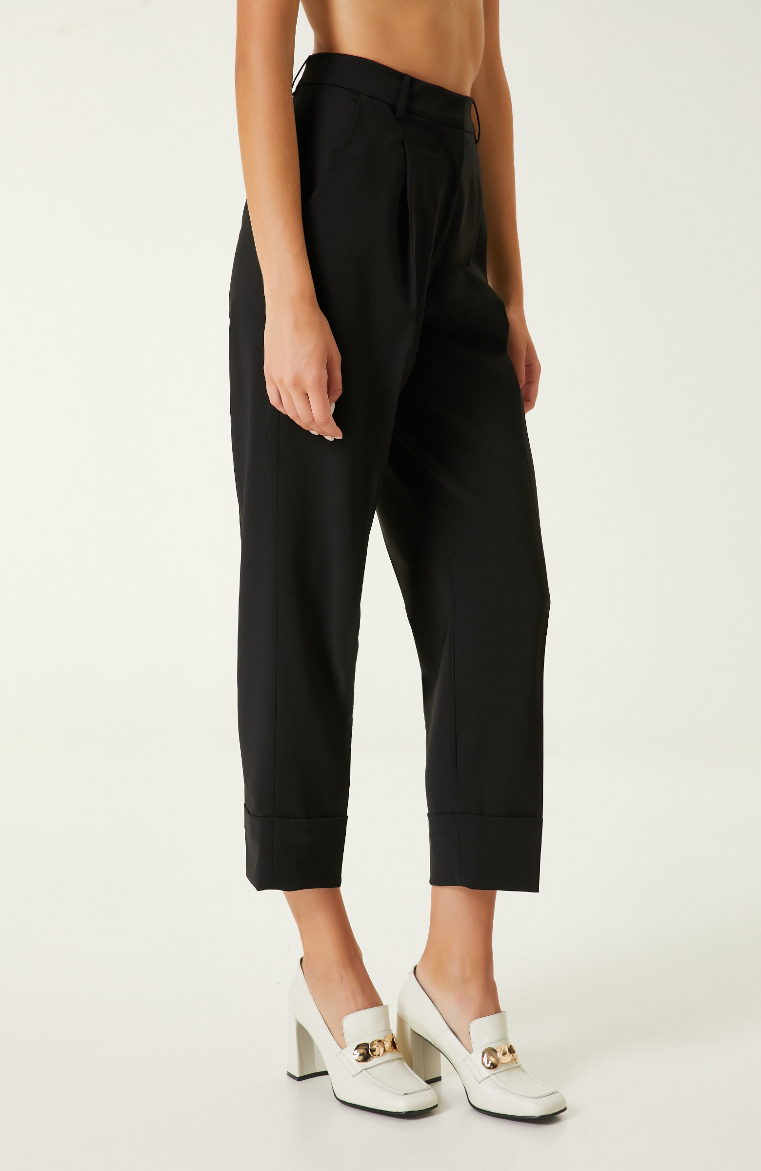 Siyah Bol Paça Pantolon