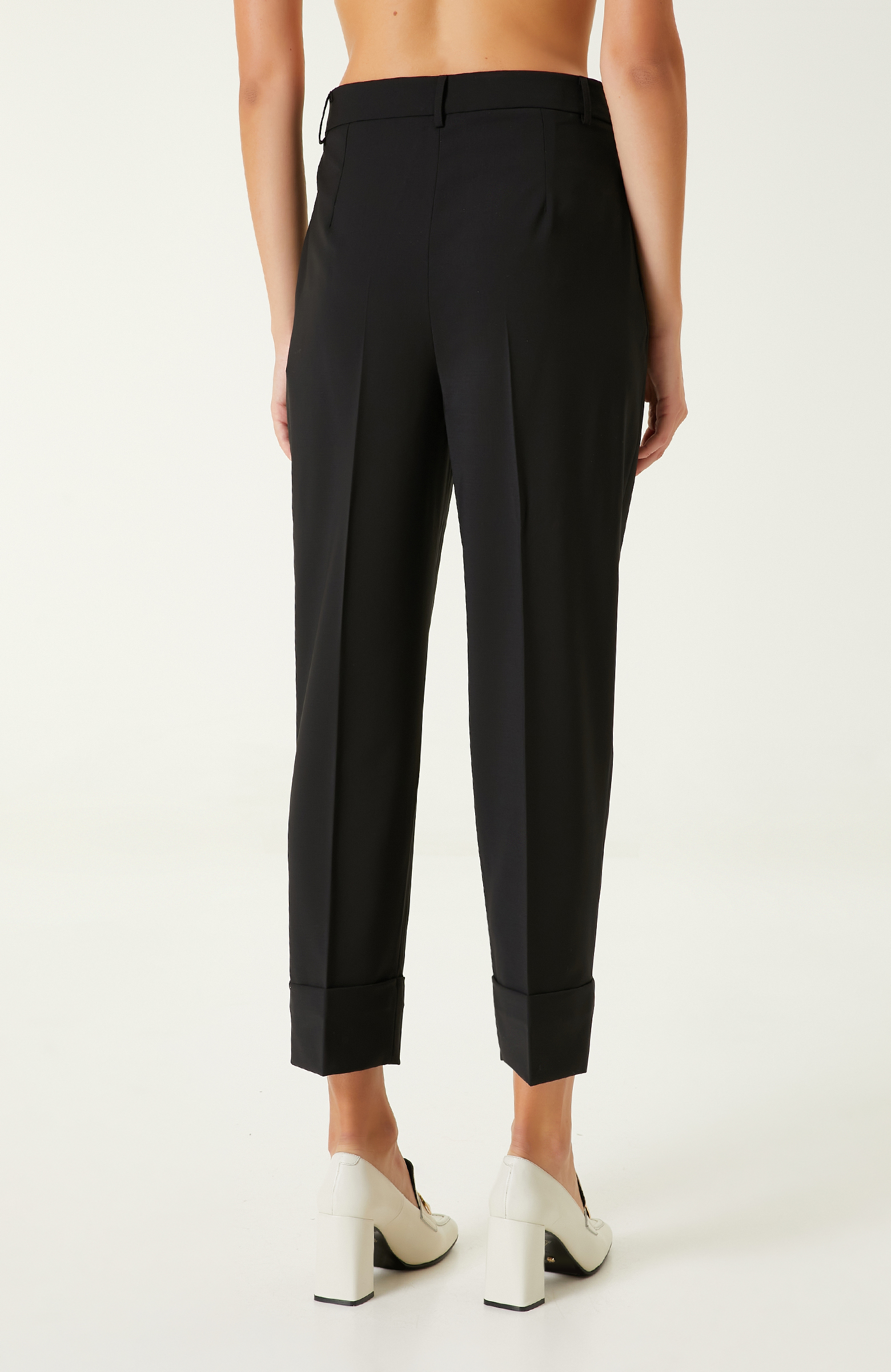 Siyah Bol Paça Pantolon