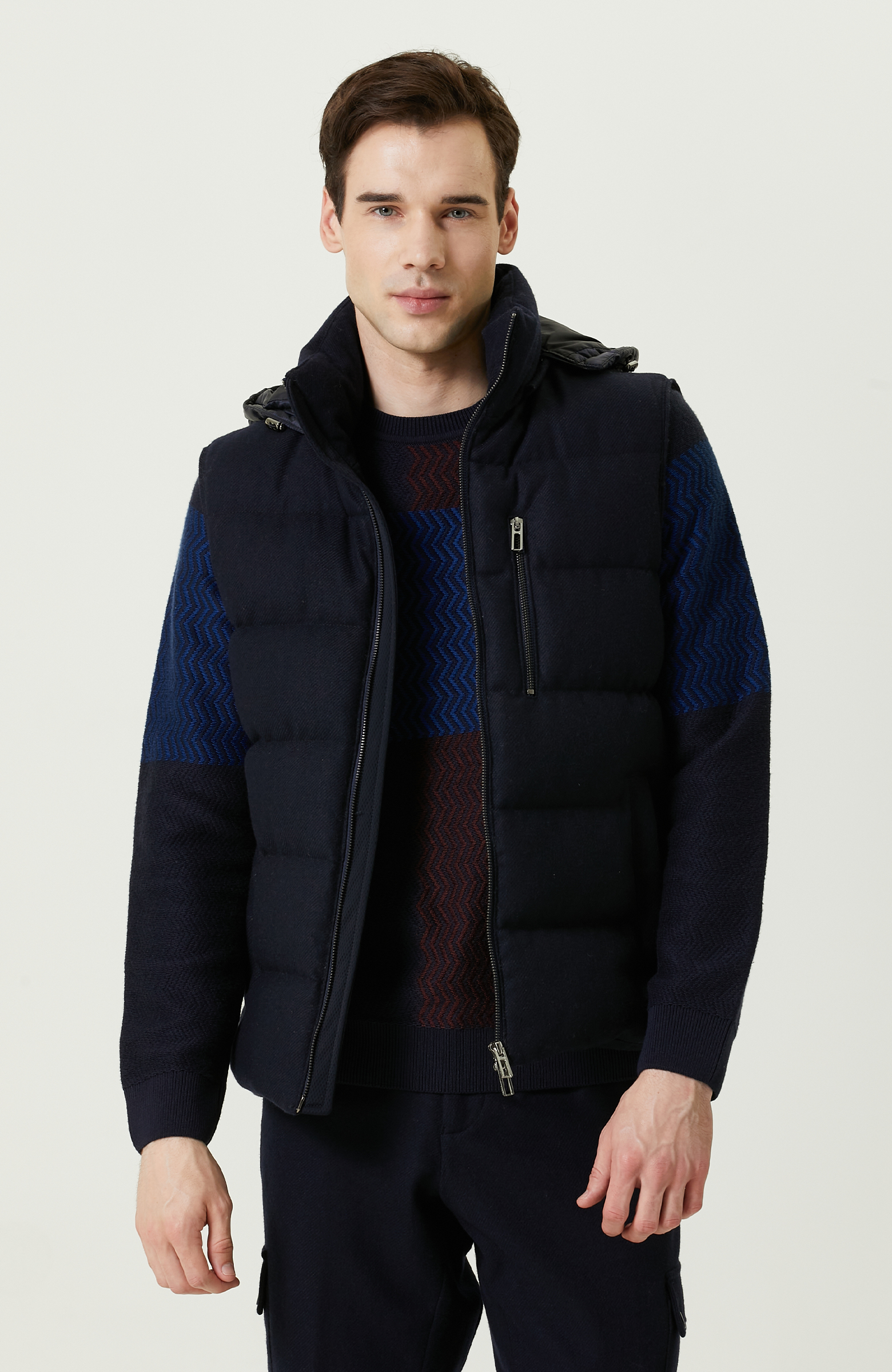 Lacivert Yan Cepli Kapüşon Yaka Yelek