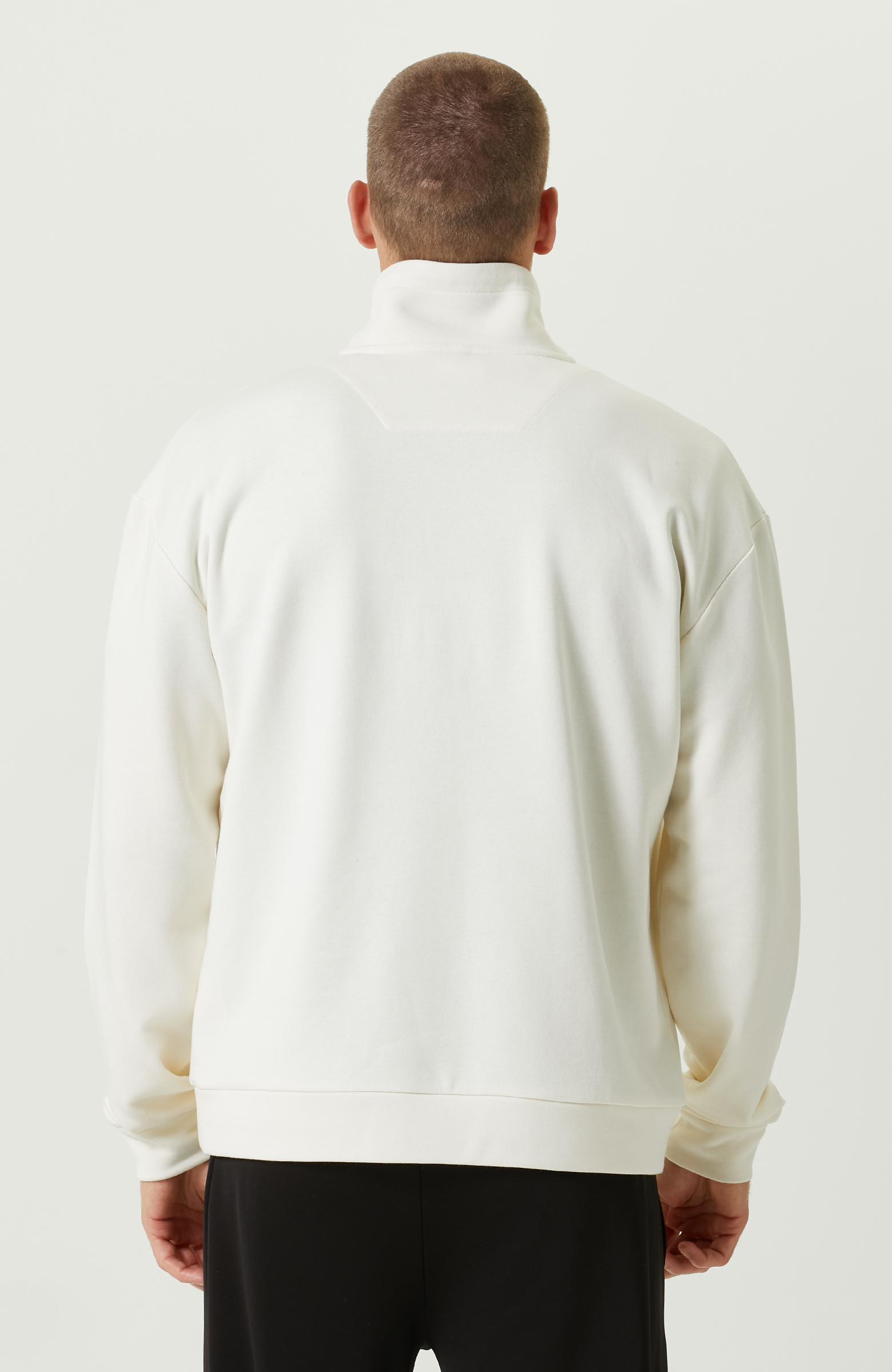 N-Tech Ekru Dik Yaka Sweatshirt_3