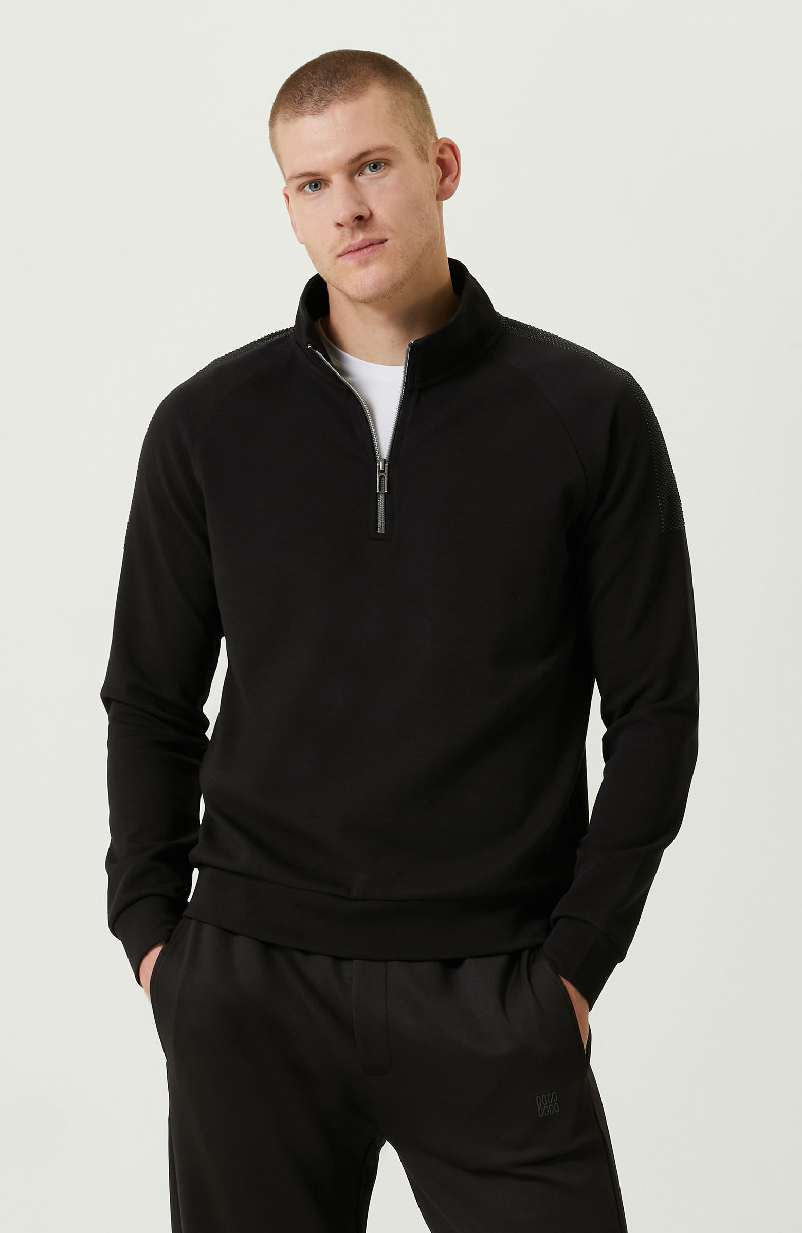 N-Tech Siyah Sweatshirt