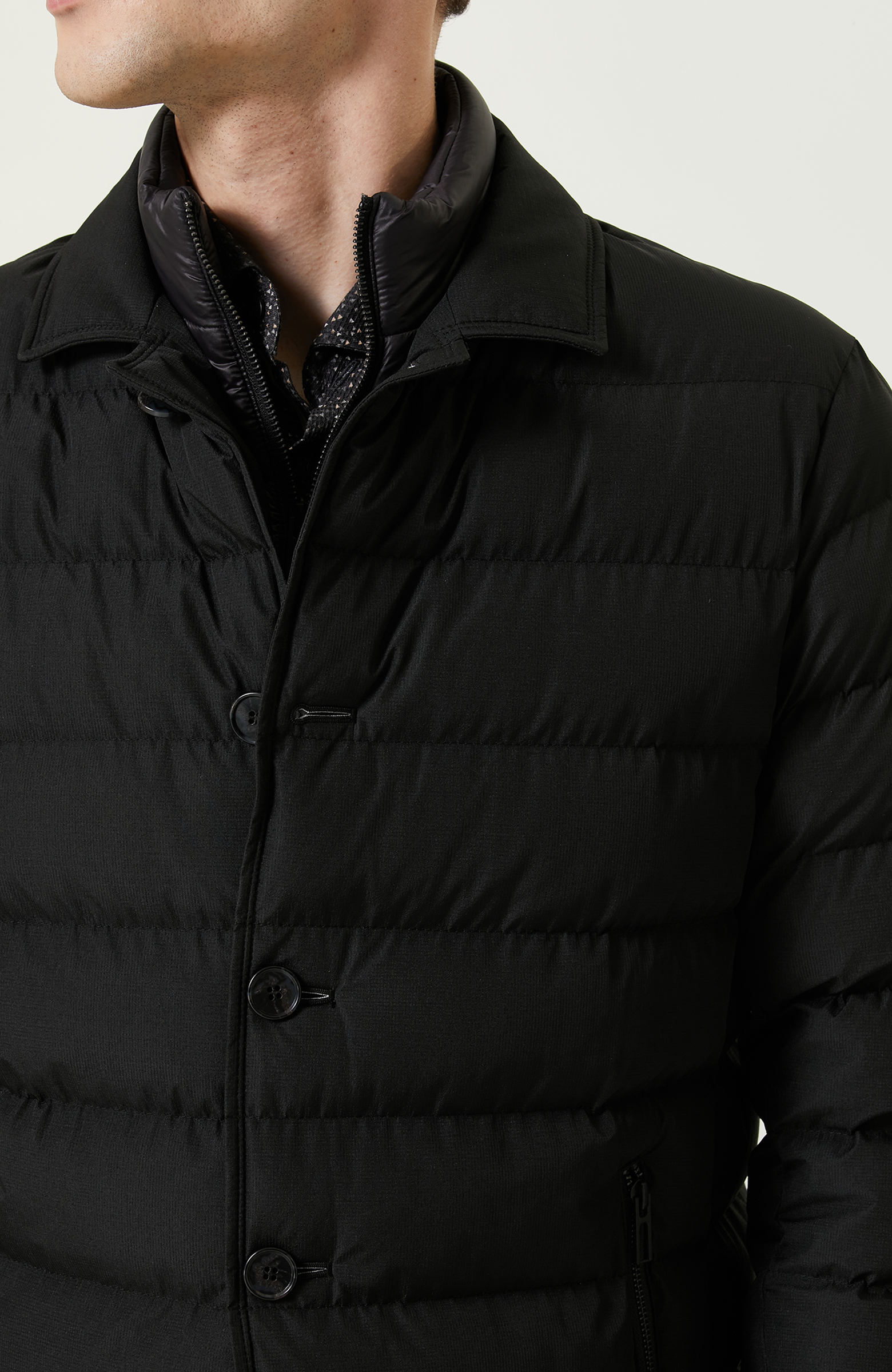 Yan Cep Fermuarlı Siyah Ceket