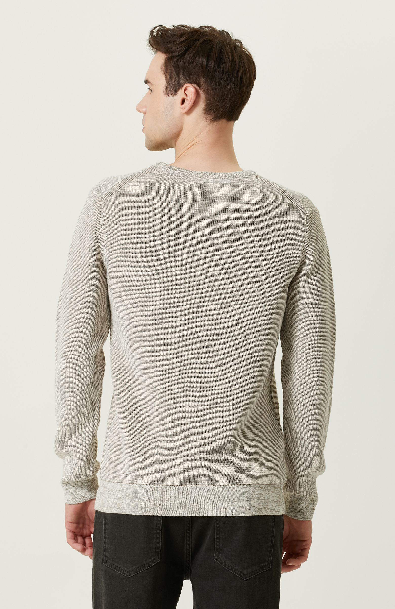 Ekru Bisiklet Yaka Jakarlı Triko Kazak