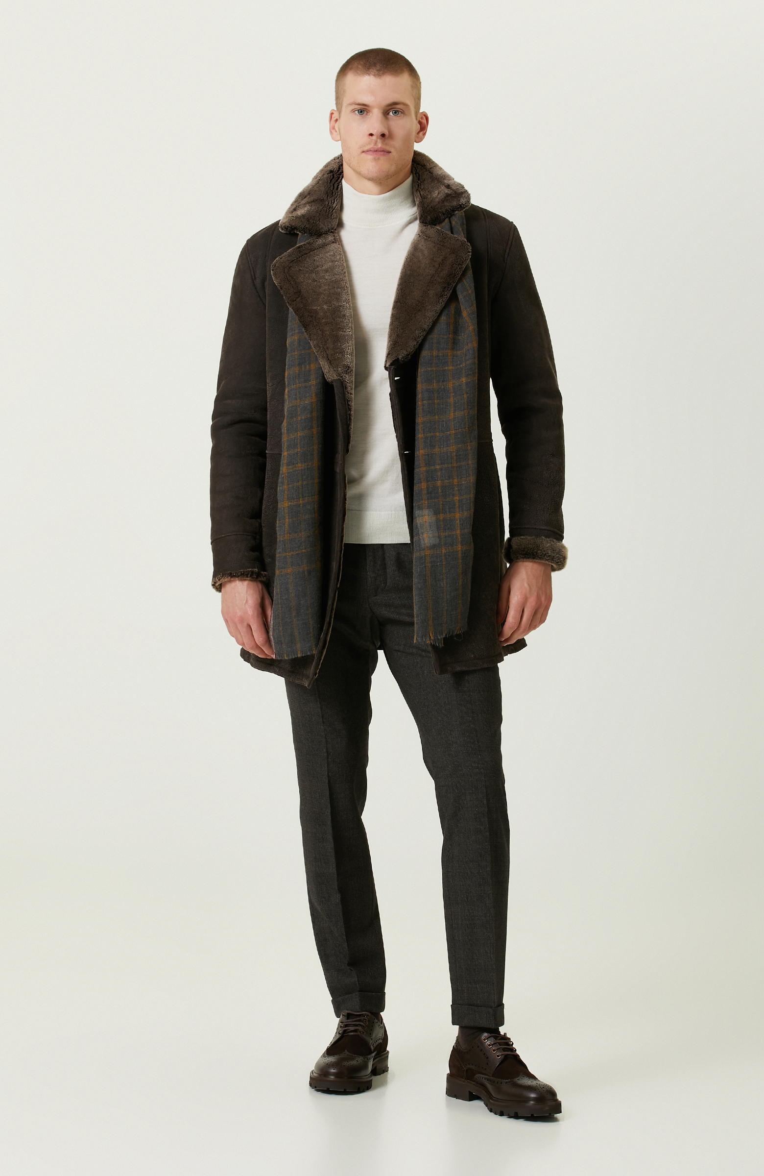 Yarım Balıkçı Yaka Ekru Triko Kazak