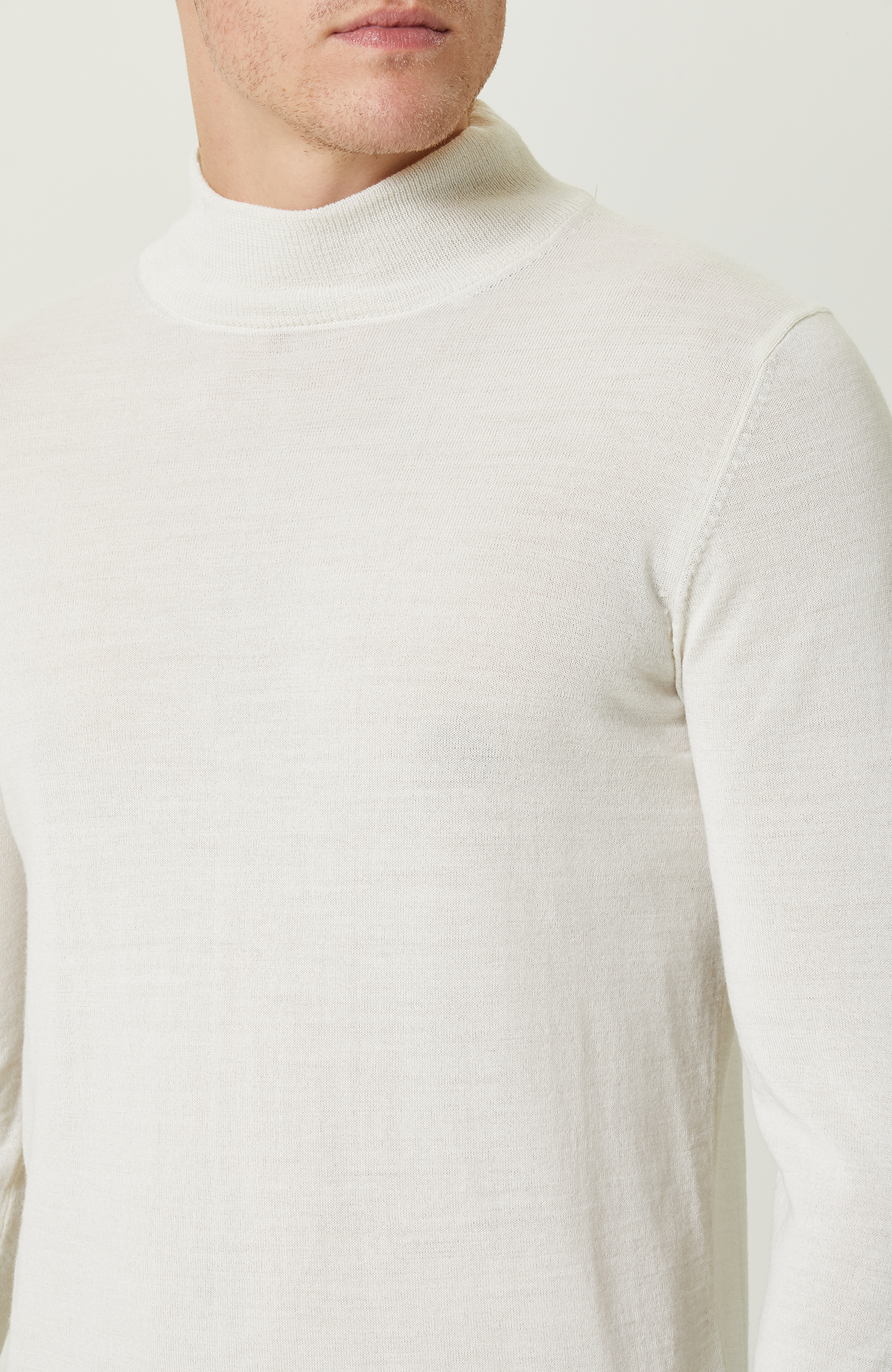 Yarım Balıkçı Yaka Ekru Triko Kazak