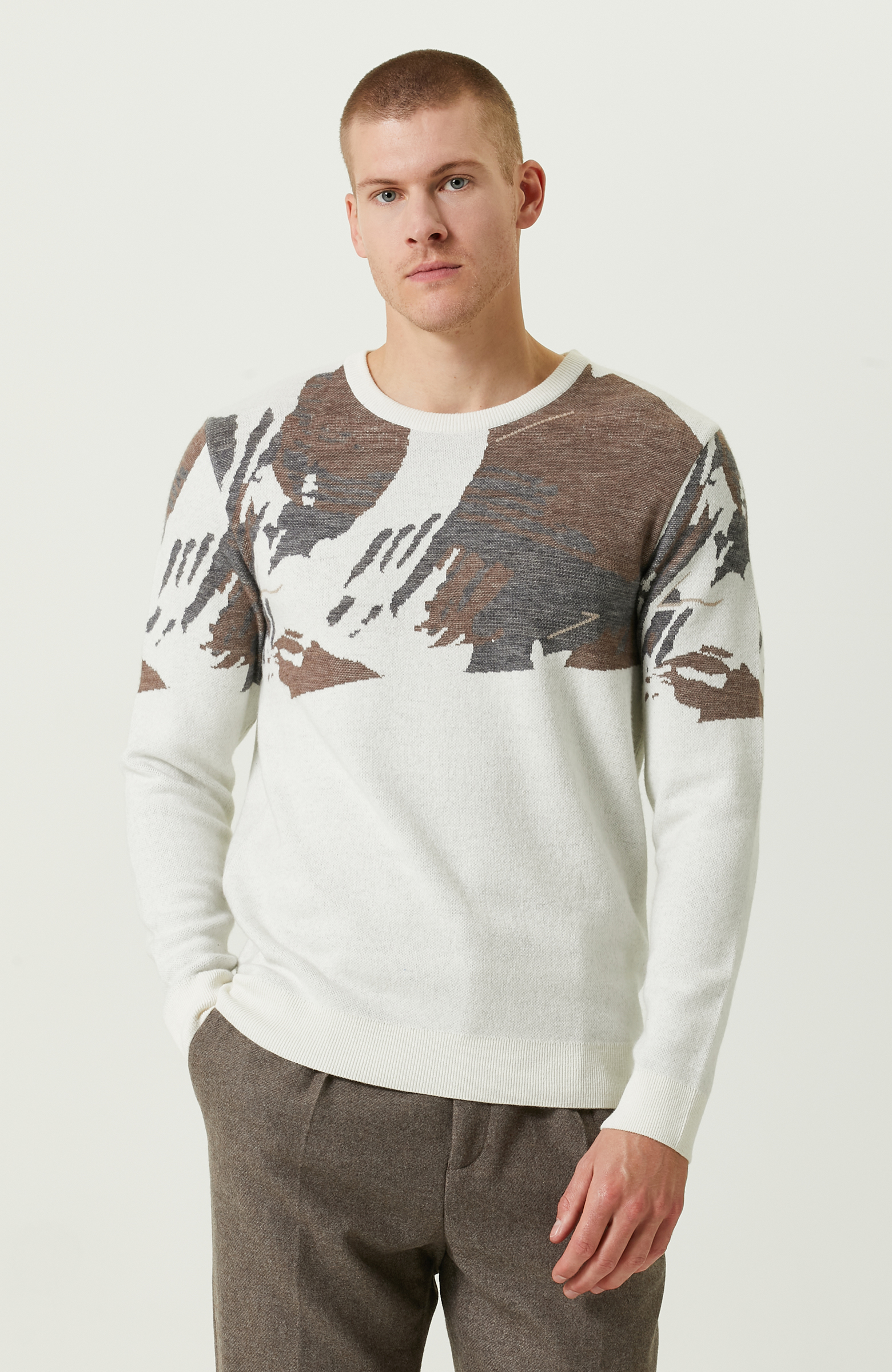 Ekru Geometrik Desenli Triko Kazak