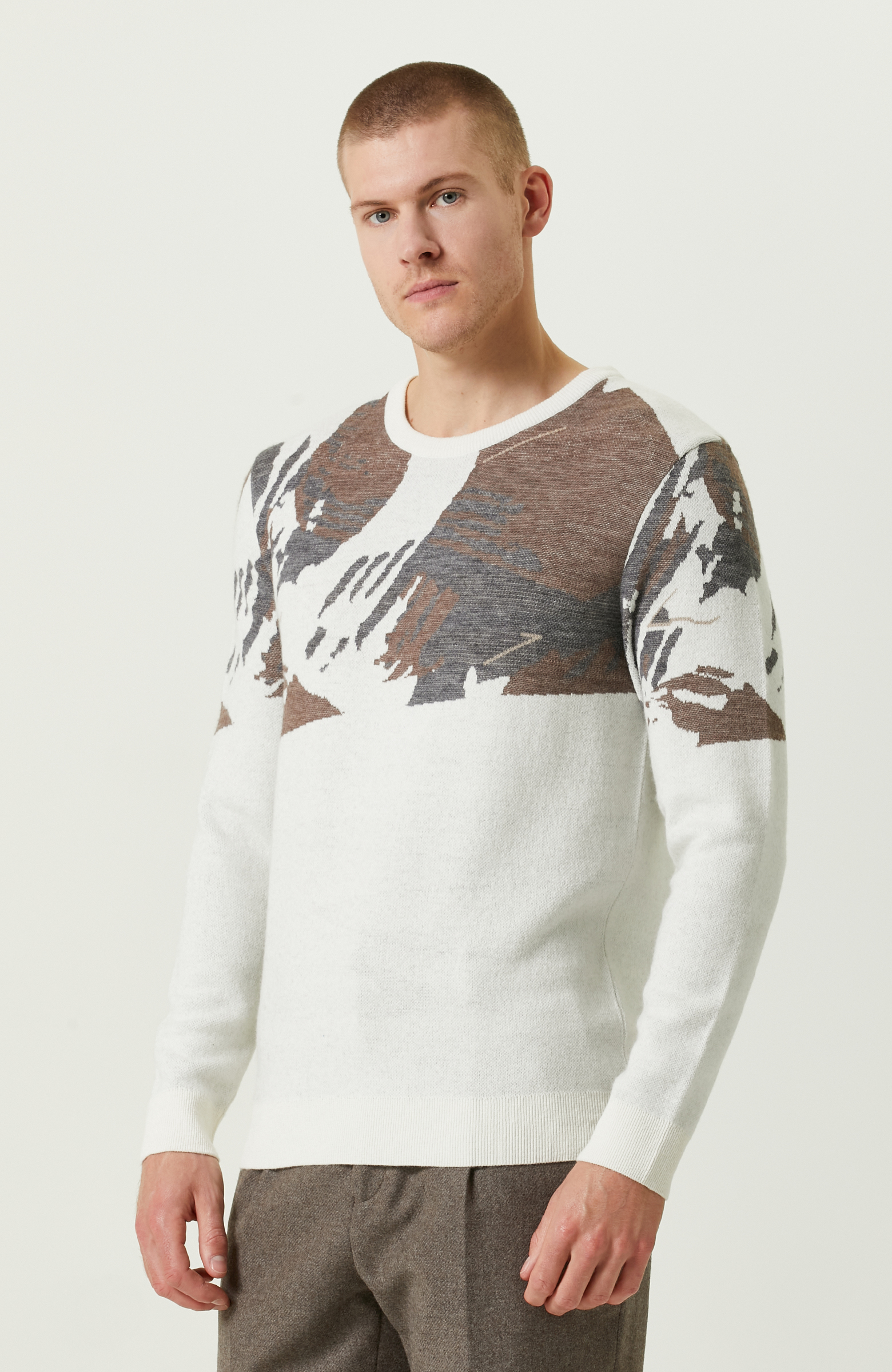 Ekru Geometrik Desenli Triko Kazak