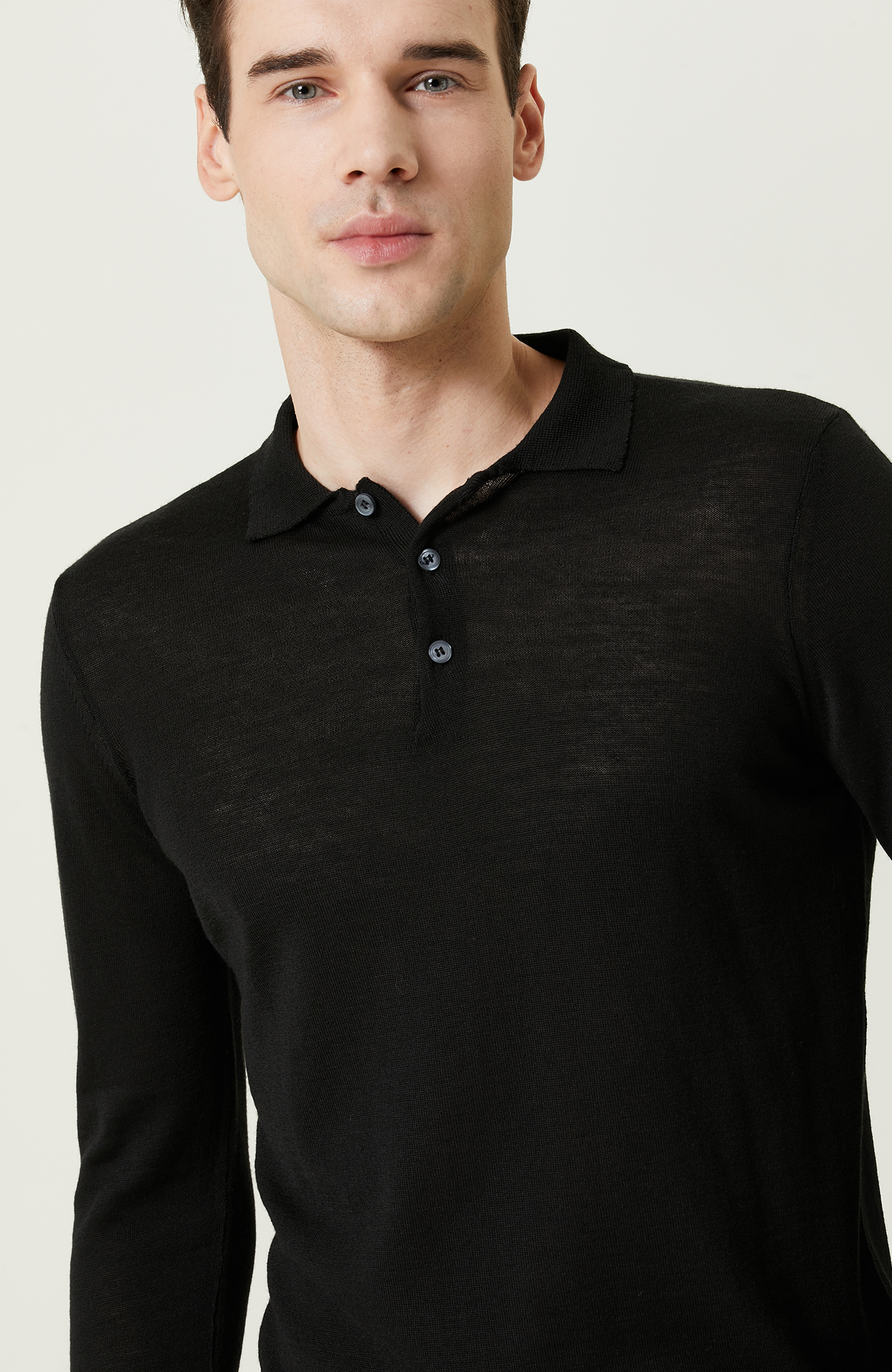 Uzun Kollu Polo Yaka Siyah Triko Kazak