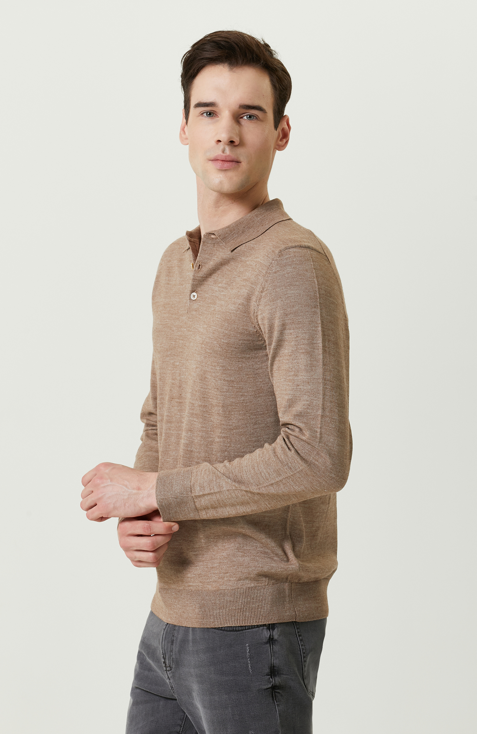 Bej Melanj Uzun Kollu Polo Yaka Triko Kazak