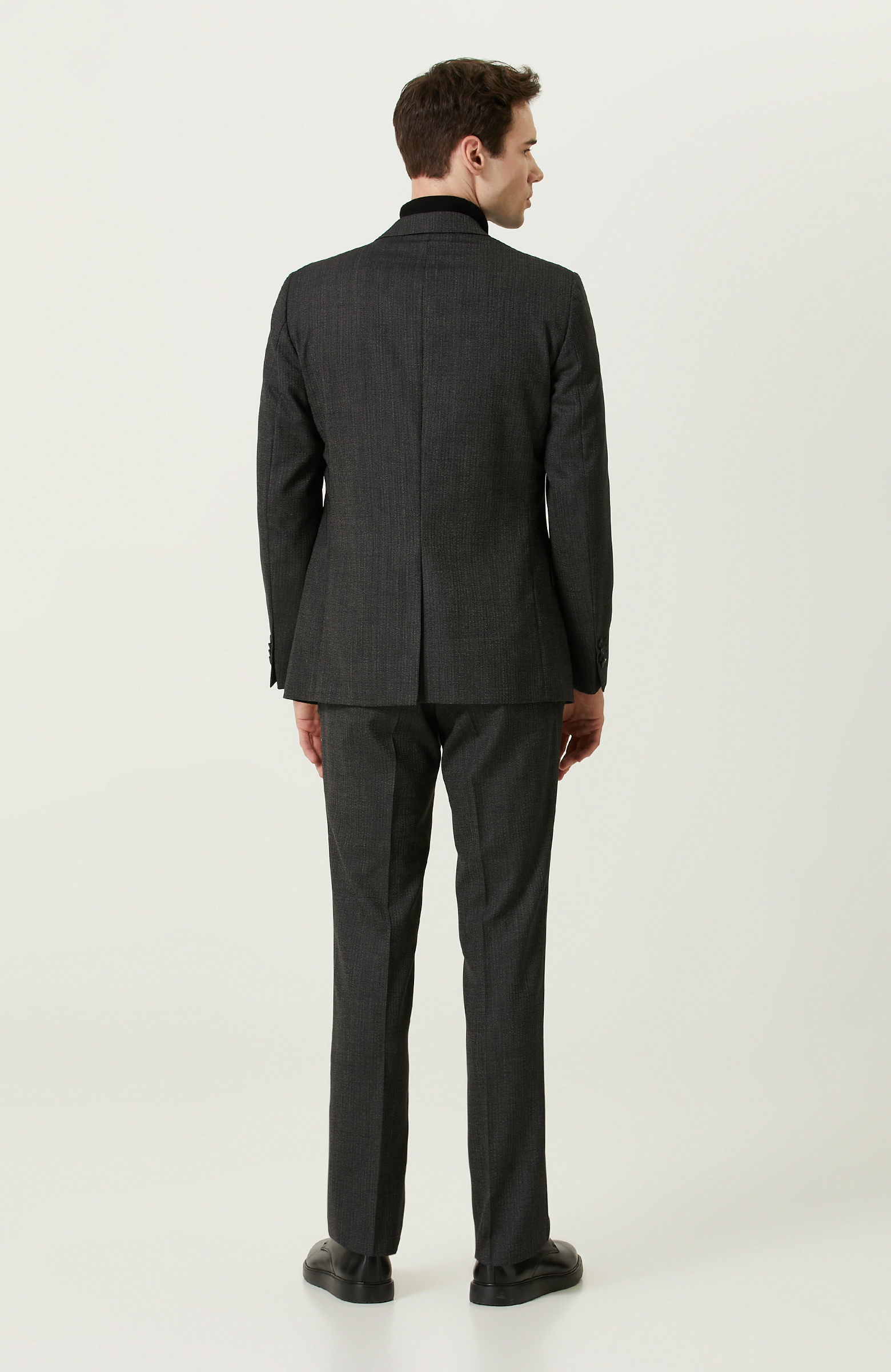 Yünlü Antrasit Takım Elbise