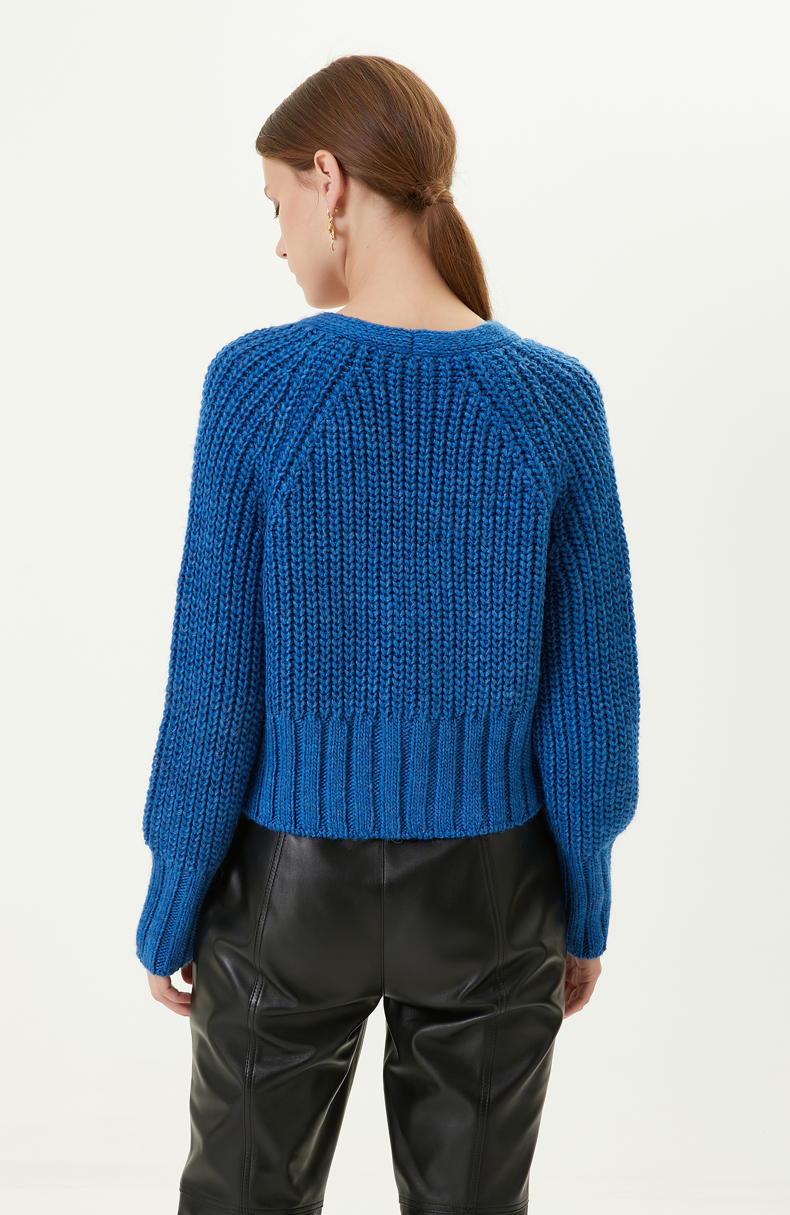 Mavi Uzun Kollu V Yaka Hırka