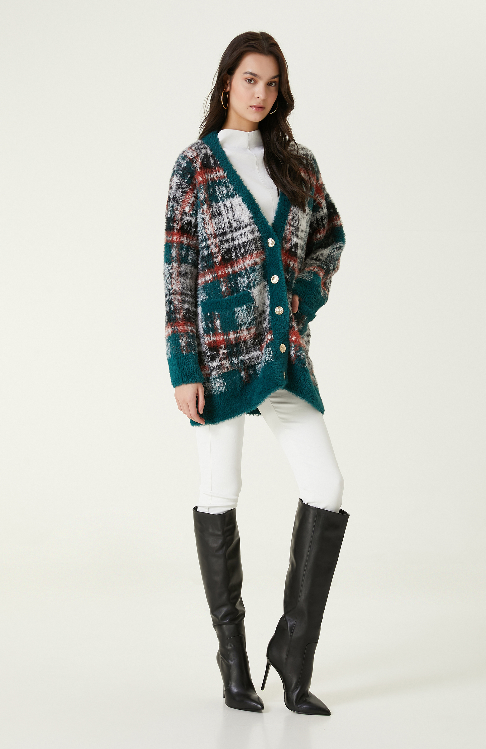 Renkli Desenli Uzun Kollu V Yaka Hırka