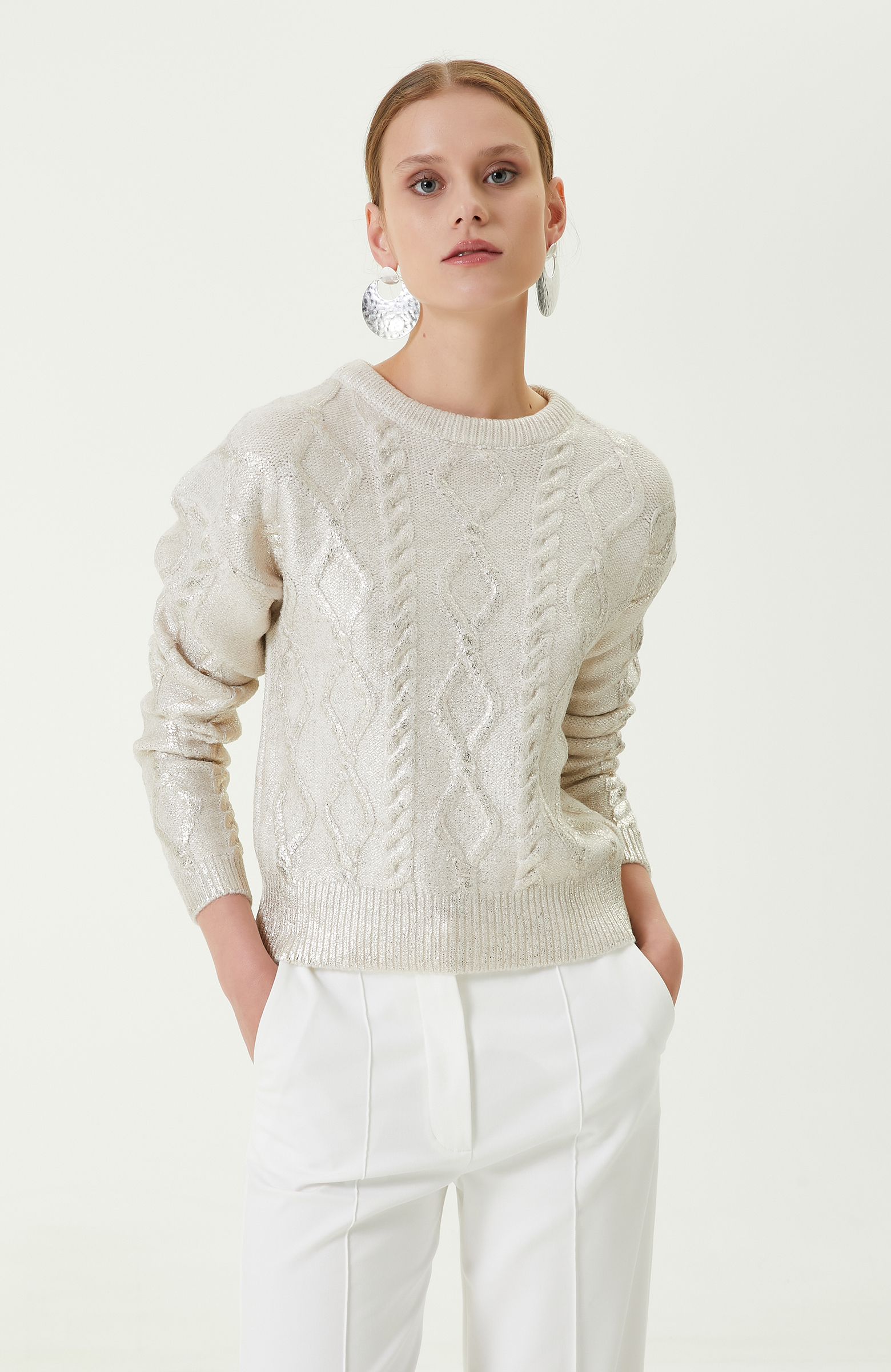 Altın Rengi Varaklı Bisiklet Yaka Triko Kazak