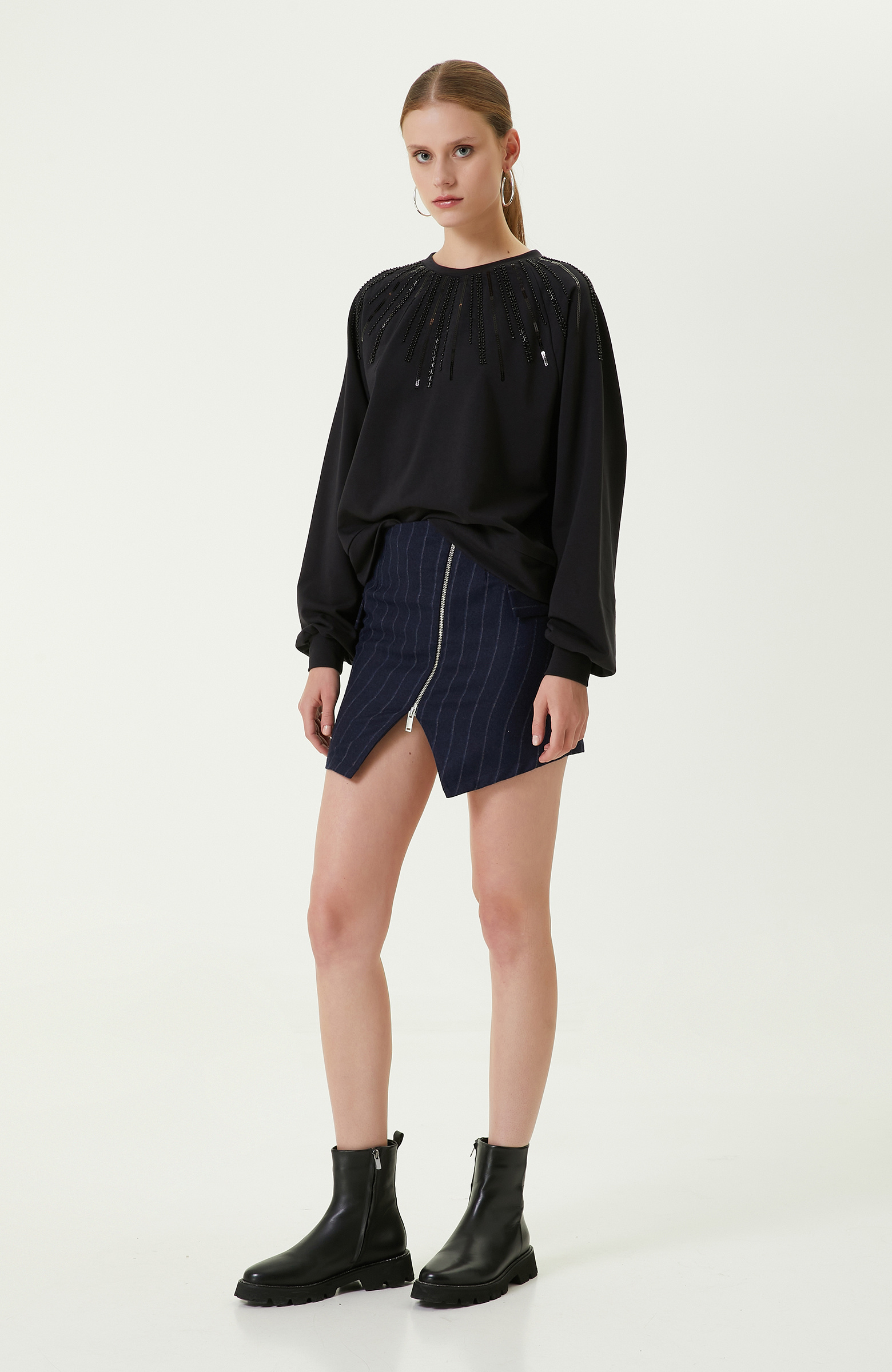 Siyah Bisiklet Yaka Penye Sweatshirt