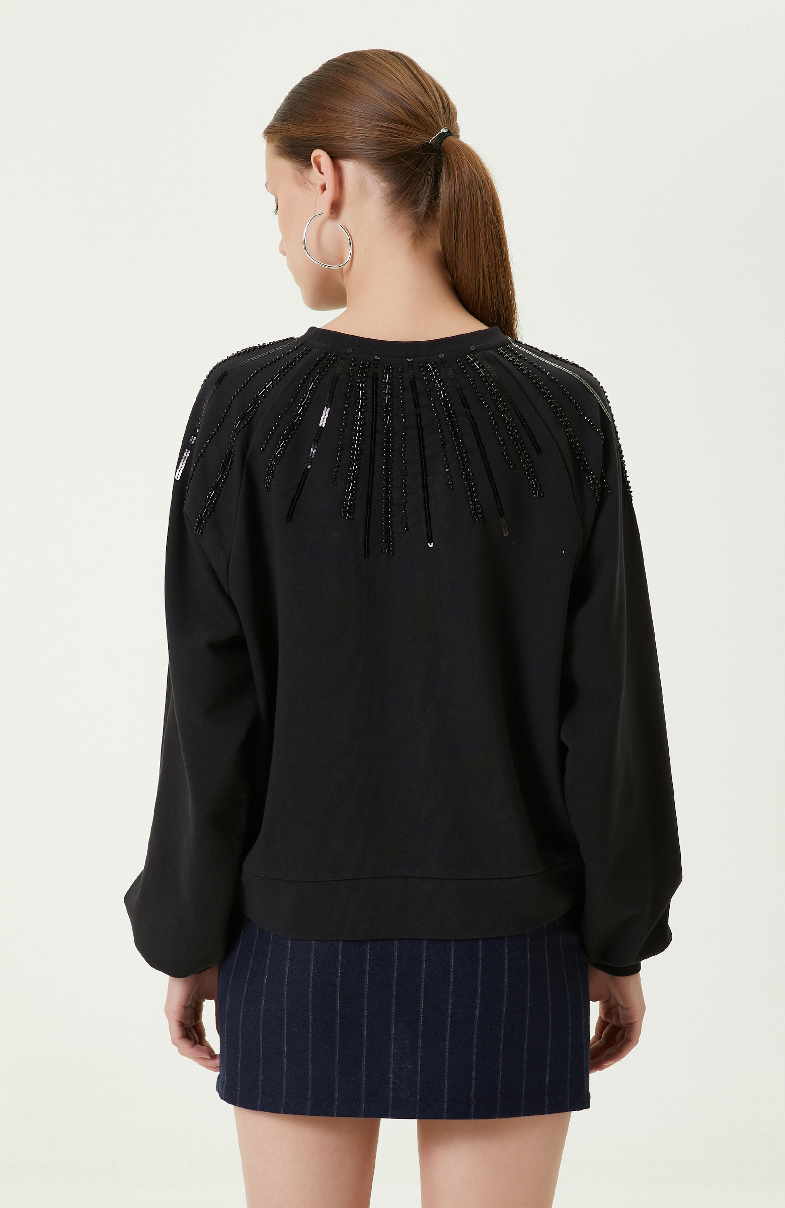 Siyah Bisiklet Yaka Penye Sweatshirt