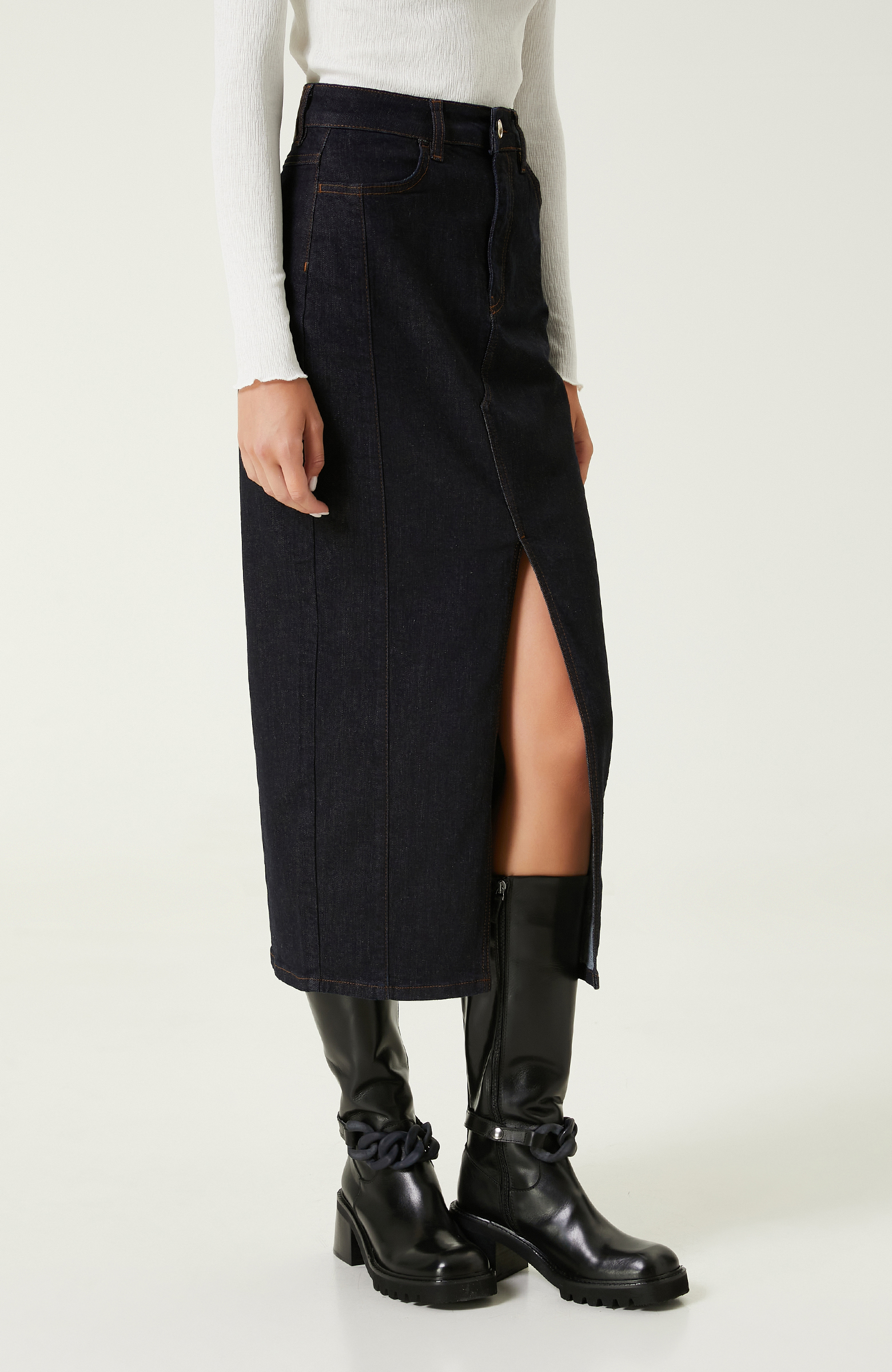 Koyu İndigo Mavi Önden Yırtmaçlı Denim Etek