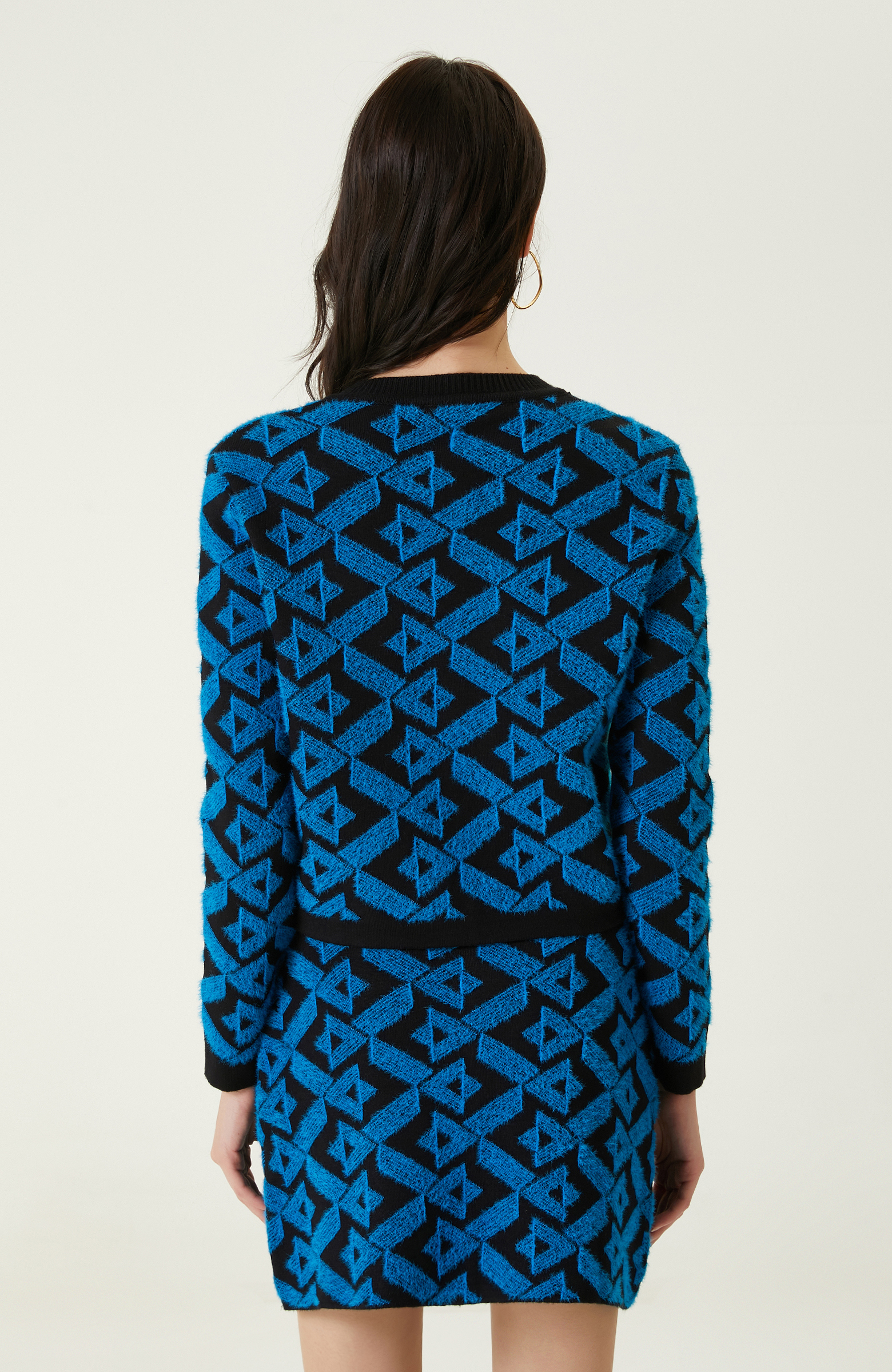 Siyah Mavi Desenli Bisiklet Yaka Triko Ceket