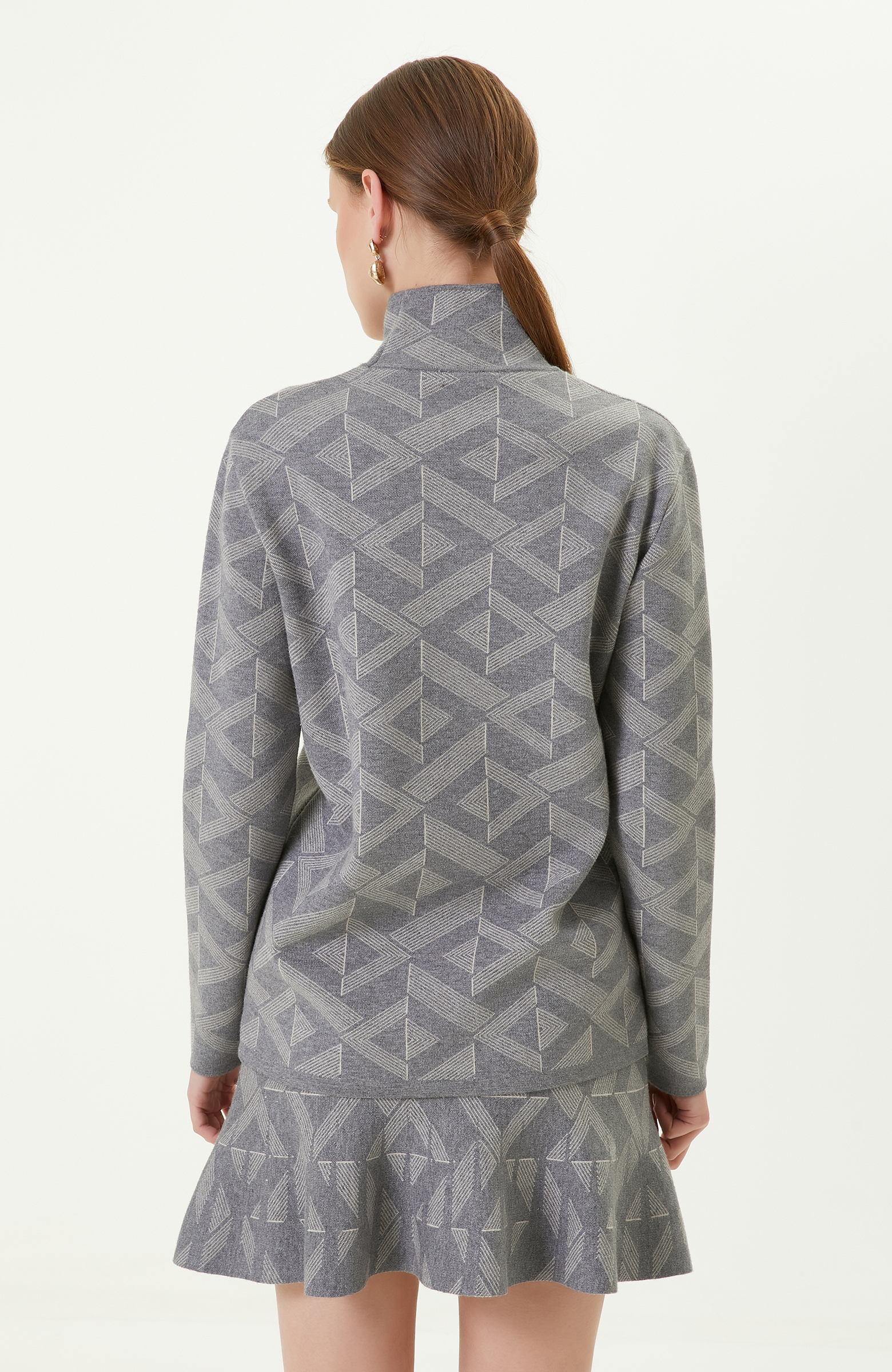 Gri Melanj Desenli Dik Yaka Triko Kazak