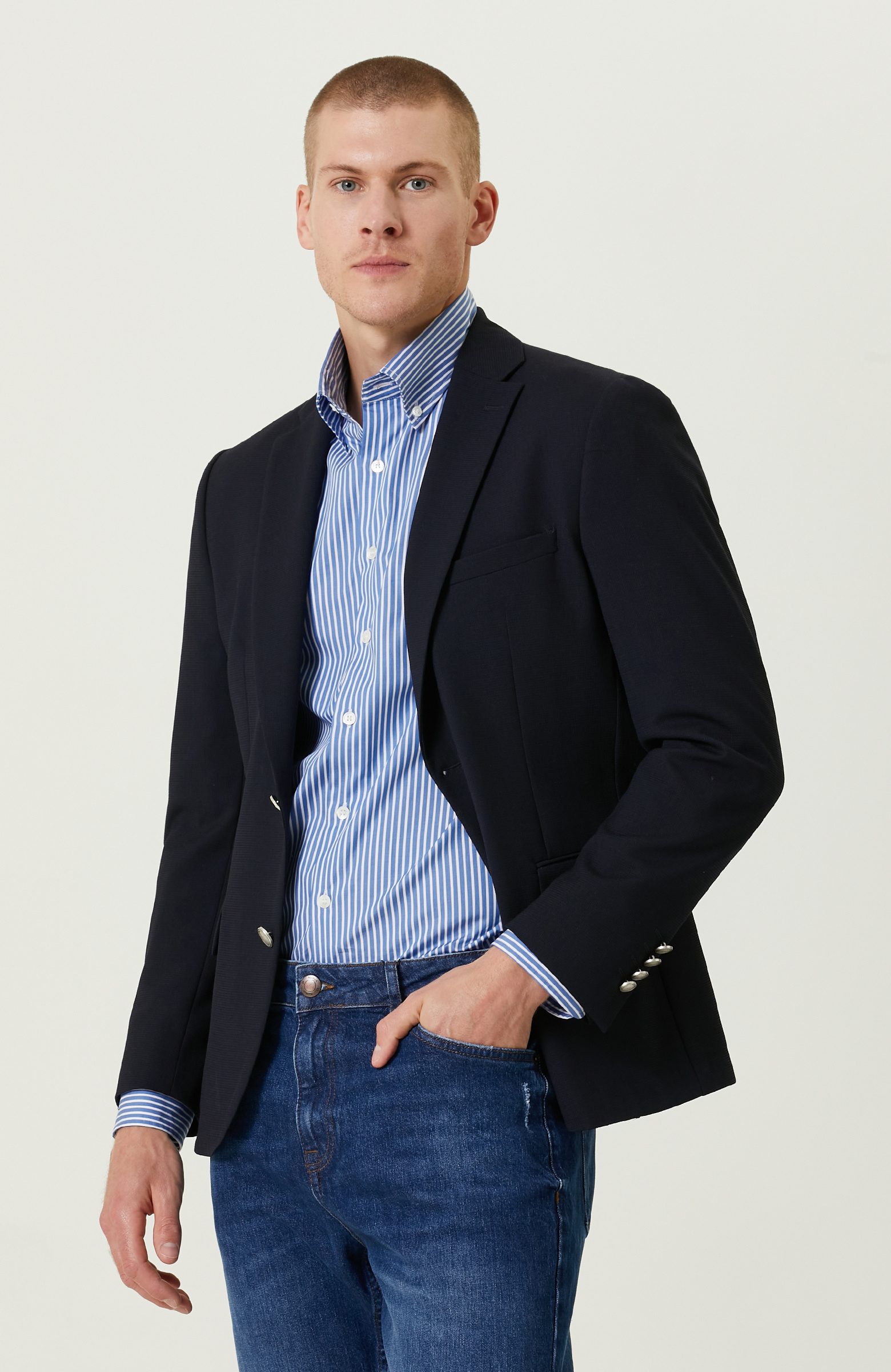 Armürlü Mono Yaka Lacivert Ceket