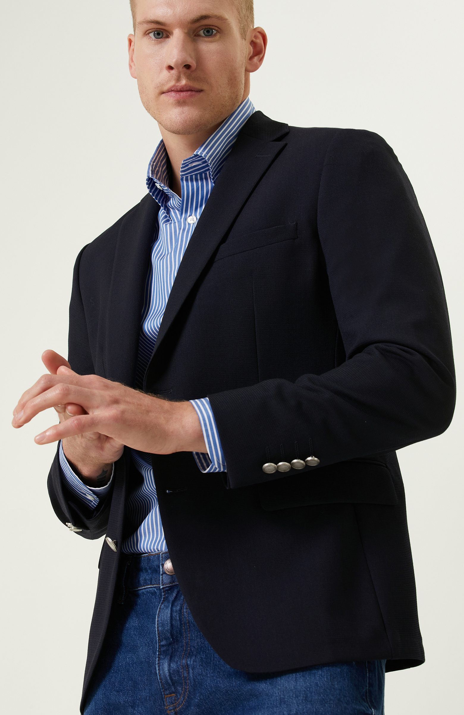 Armürlü Mono Yaka Lacivert Ceket