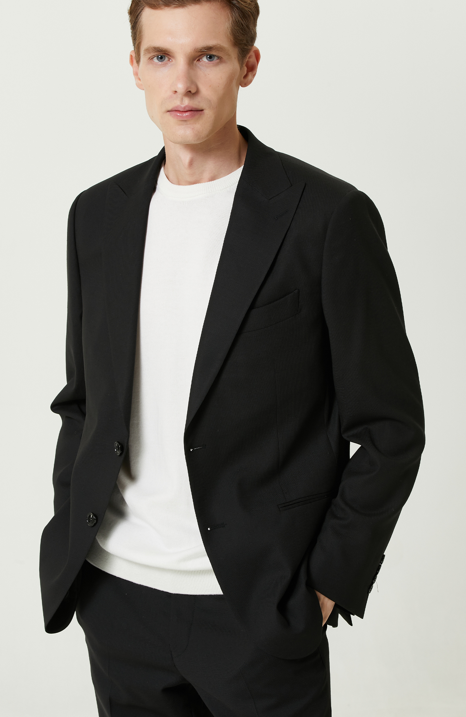 Yün Karışımlı Siyah Takım Elbise