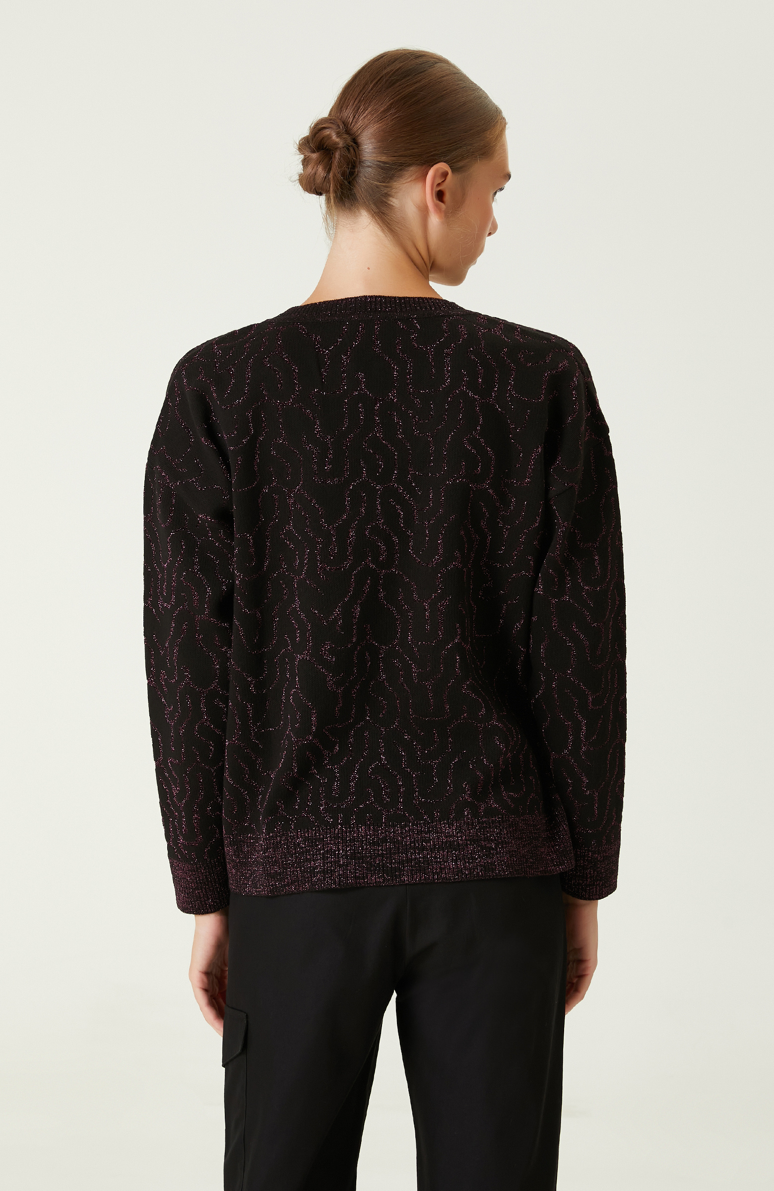 Siyah V Yaka Simli Kazak