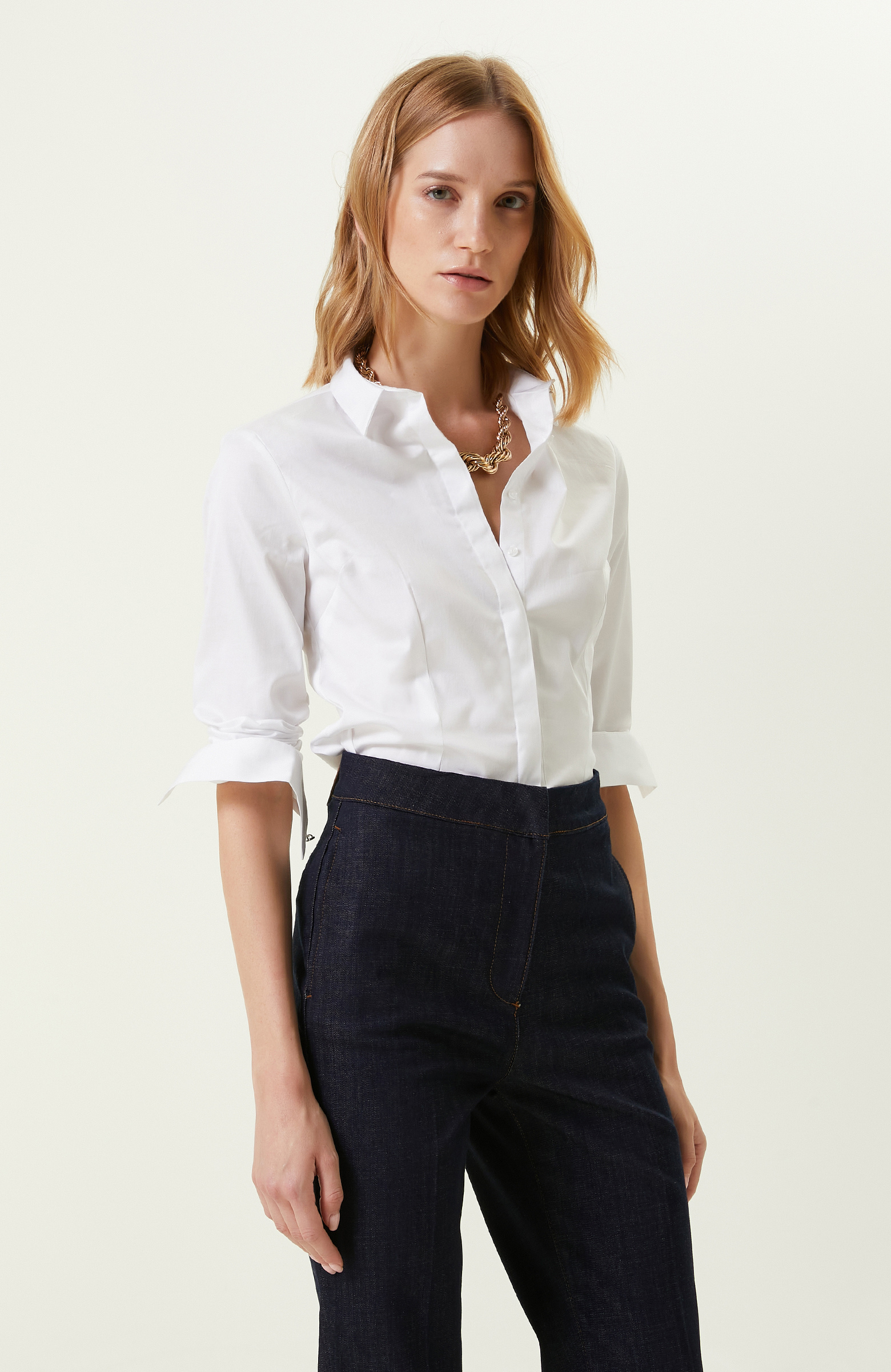 Beyaz Pamuklu Gizli Patlı Gömlek