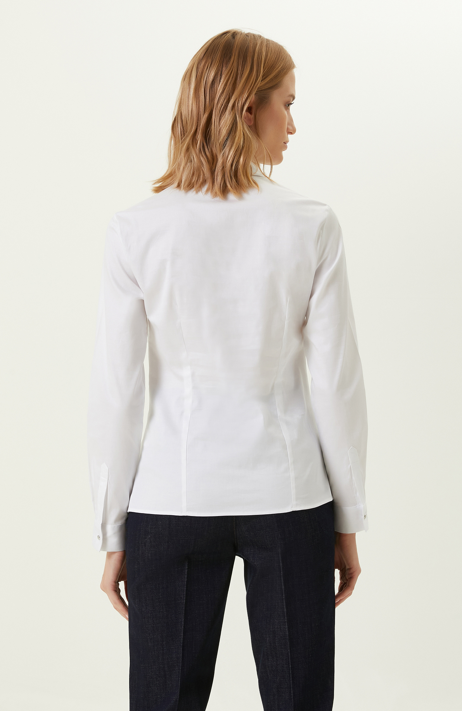 Beyaz Pamuklu Gizli Patlı Gömlek