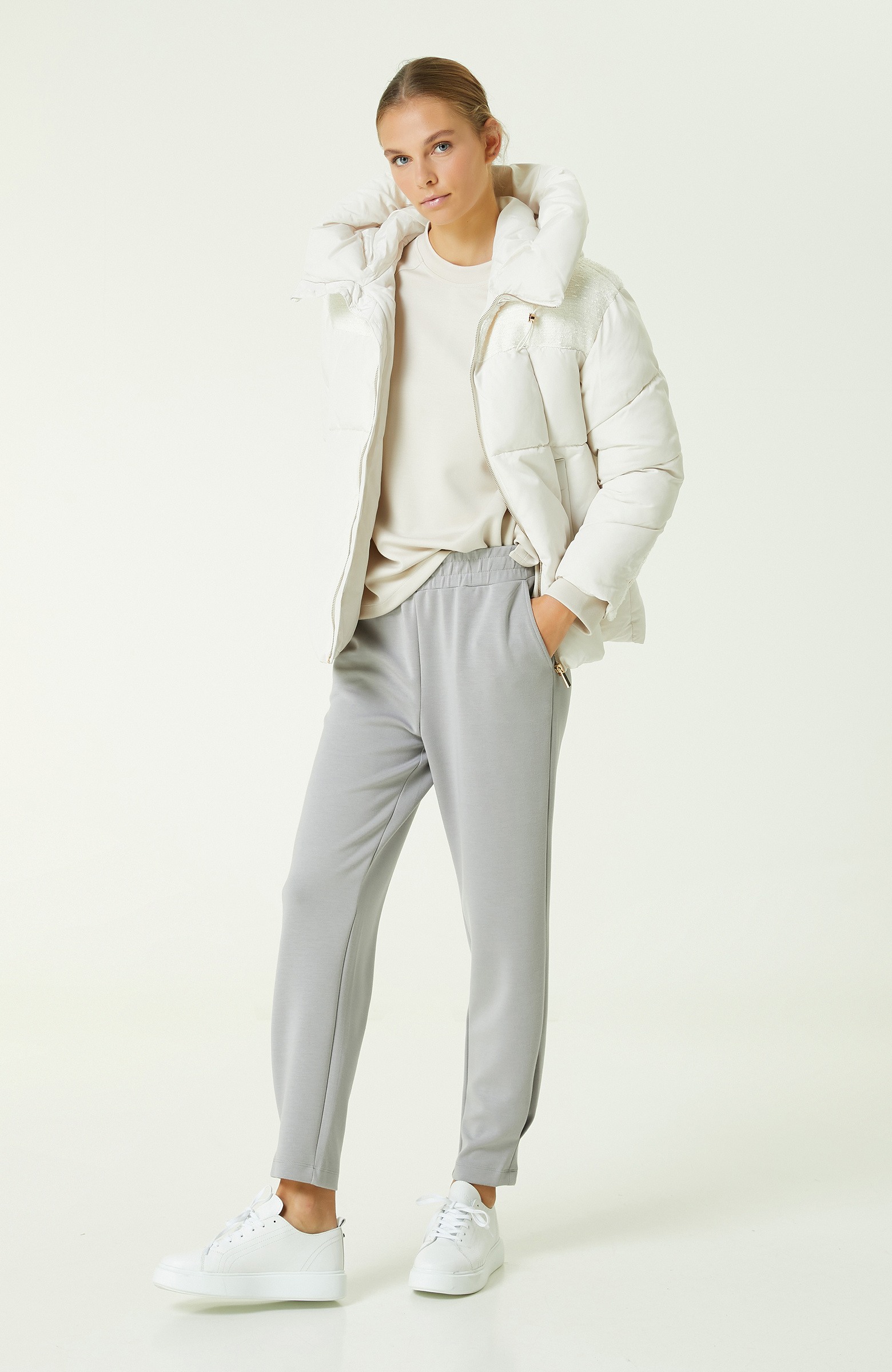 Bej Bisiklet Yaka Sweatshirt