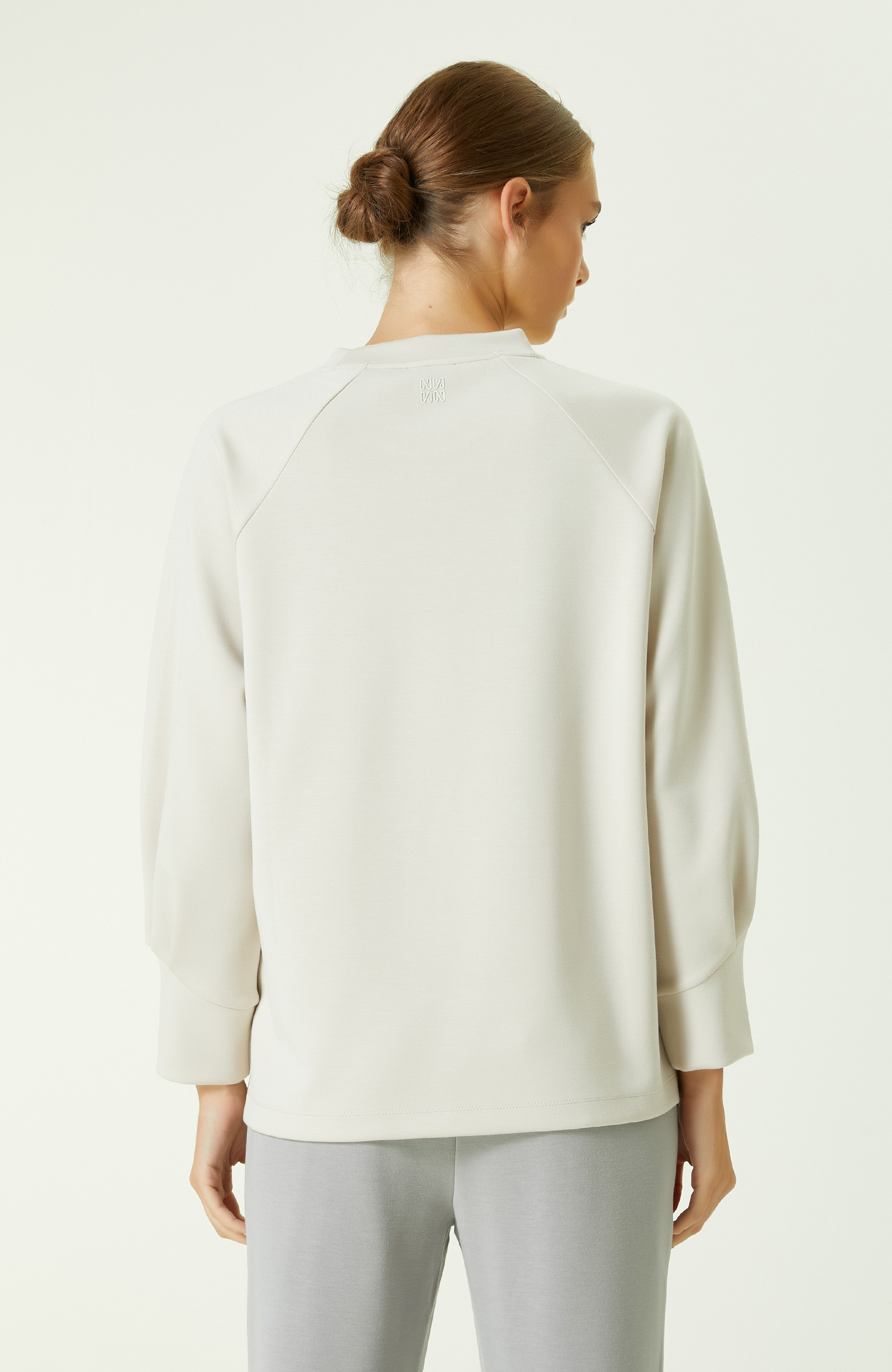 Bej Bisiklet Yaka Sweatshirt