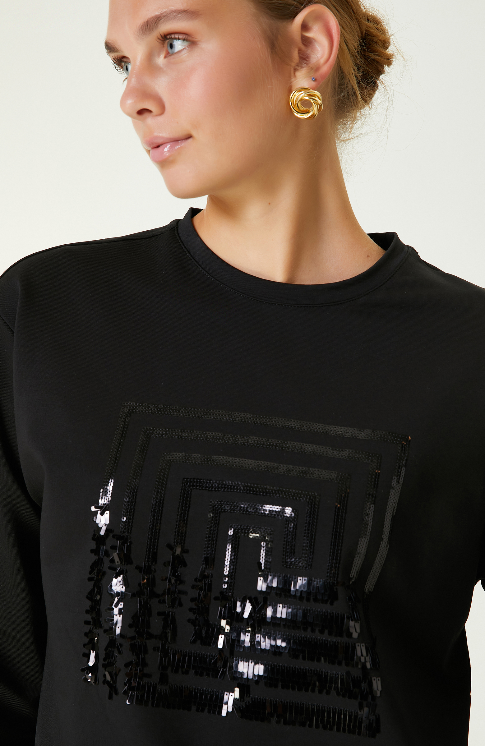 Siyah Payetli Sweatshirt