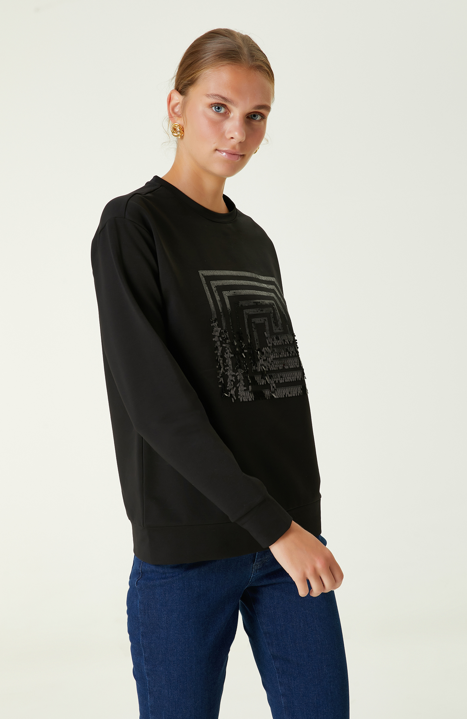 Siyah Payetli Sweatshirt