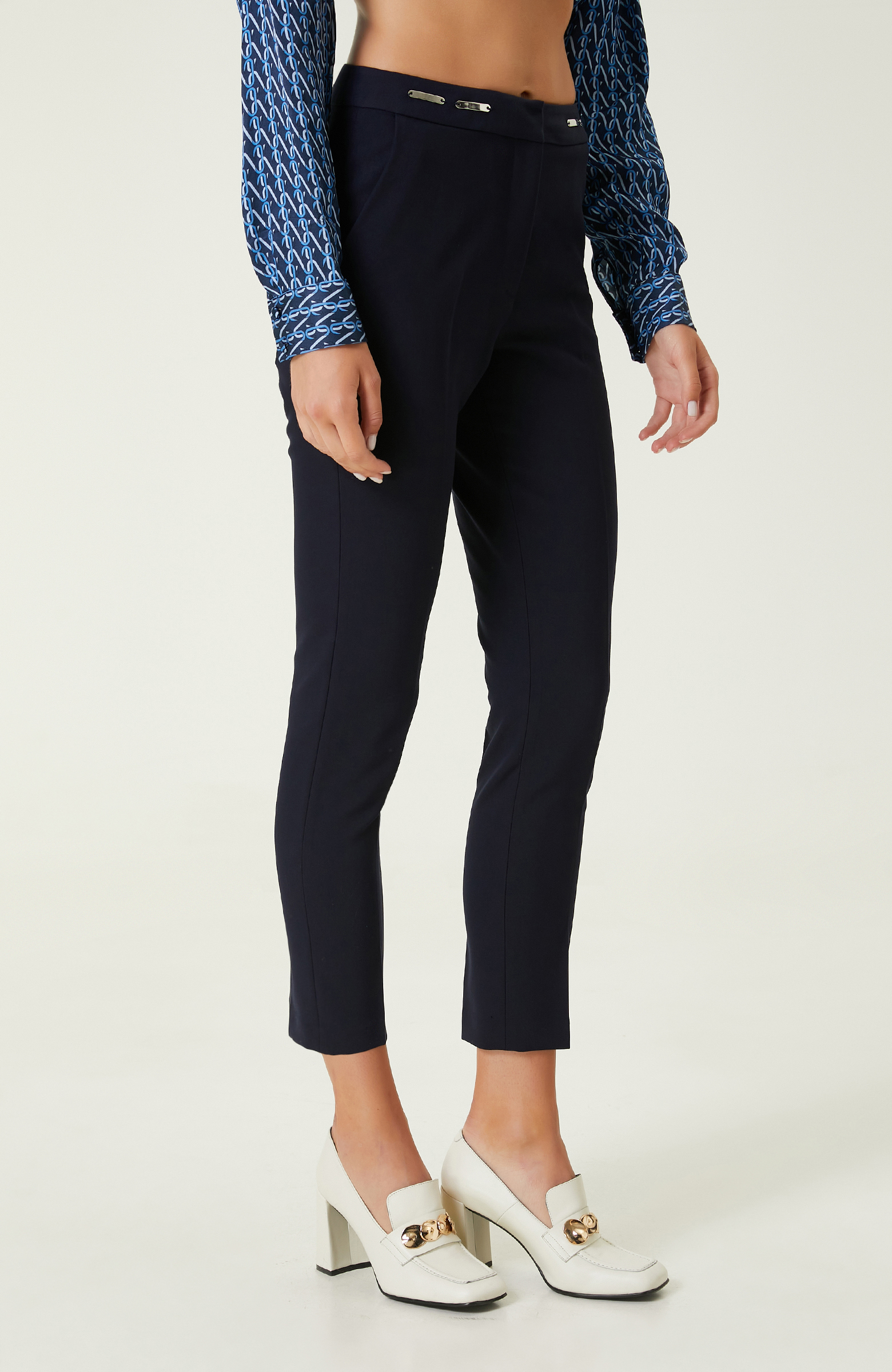 Lacivert Beli Aksesuar Detaylı Pantolon