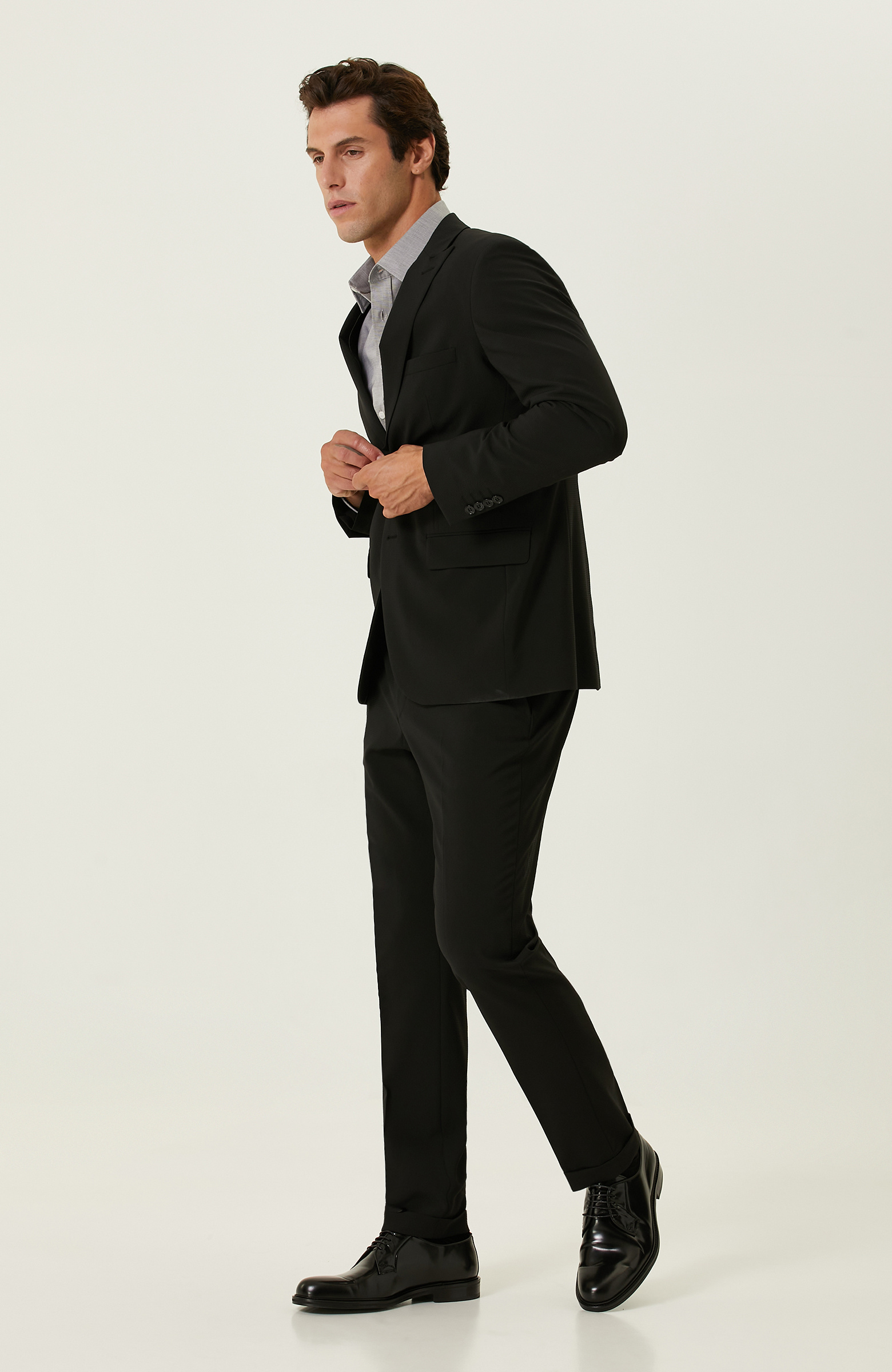 Siyah Gofre Desenli Takım Elbise