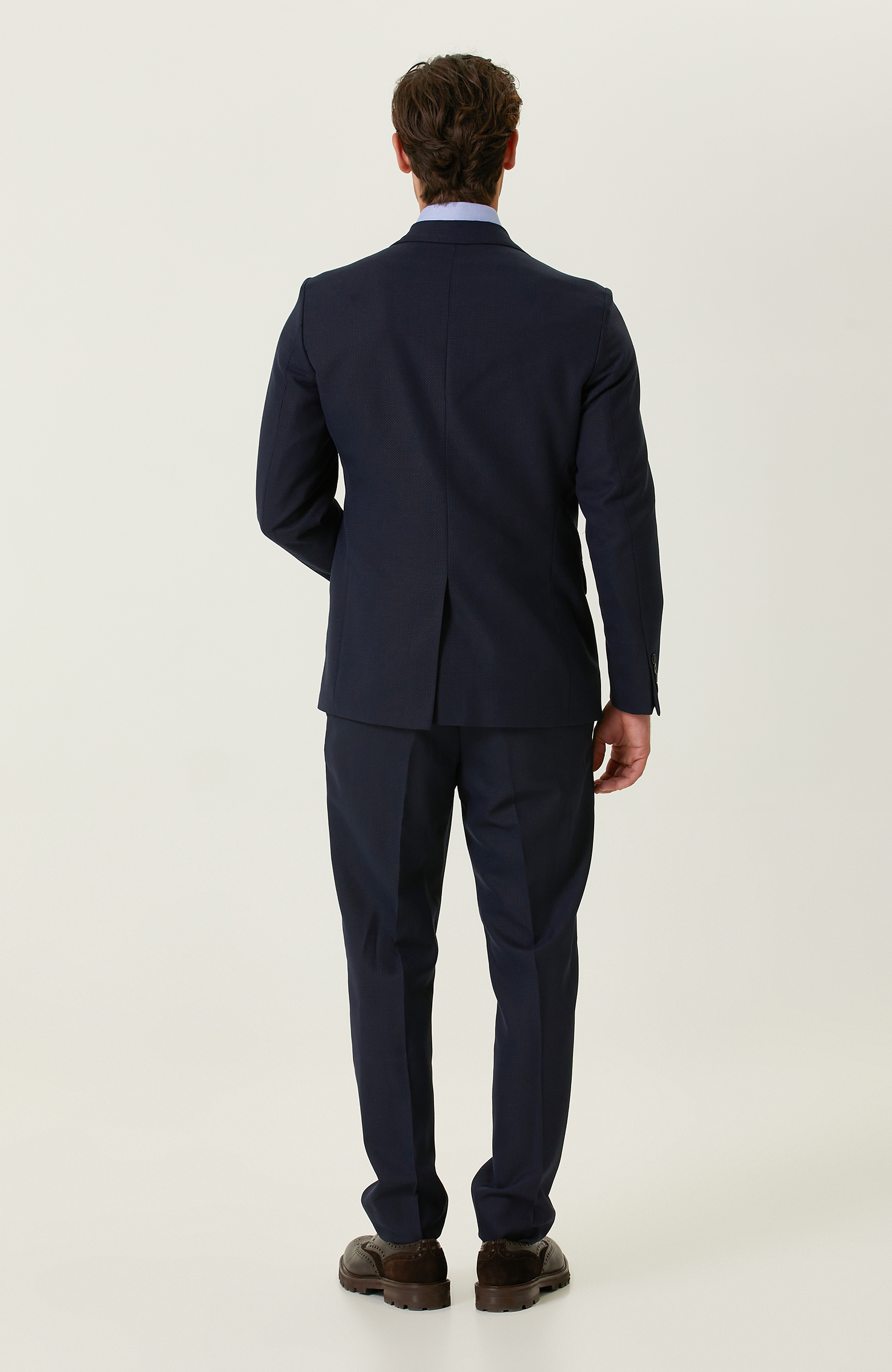 Armür Desenli Lacivert Takım Elbise